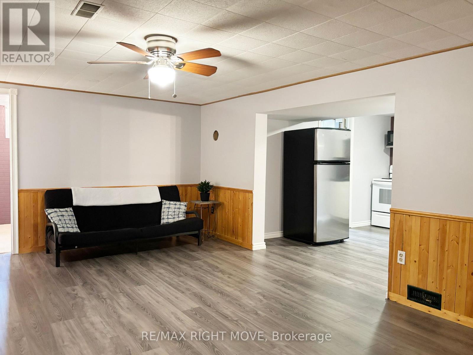63 Fourth Street, Orillia, Ontario  L3V 4T9 - Photo 27 - S13076630
