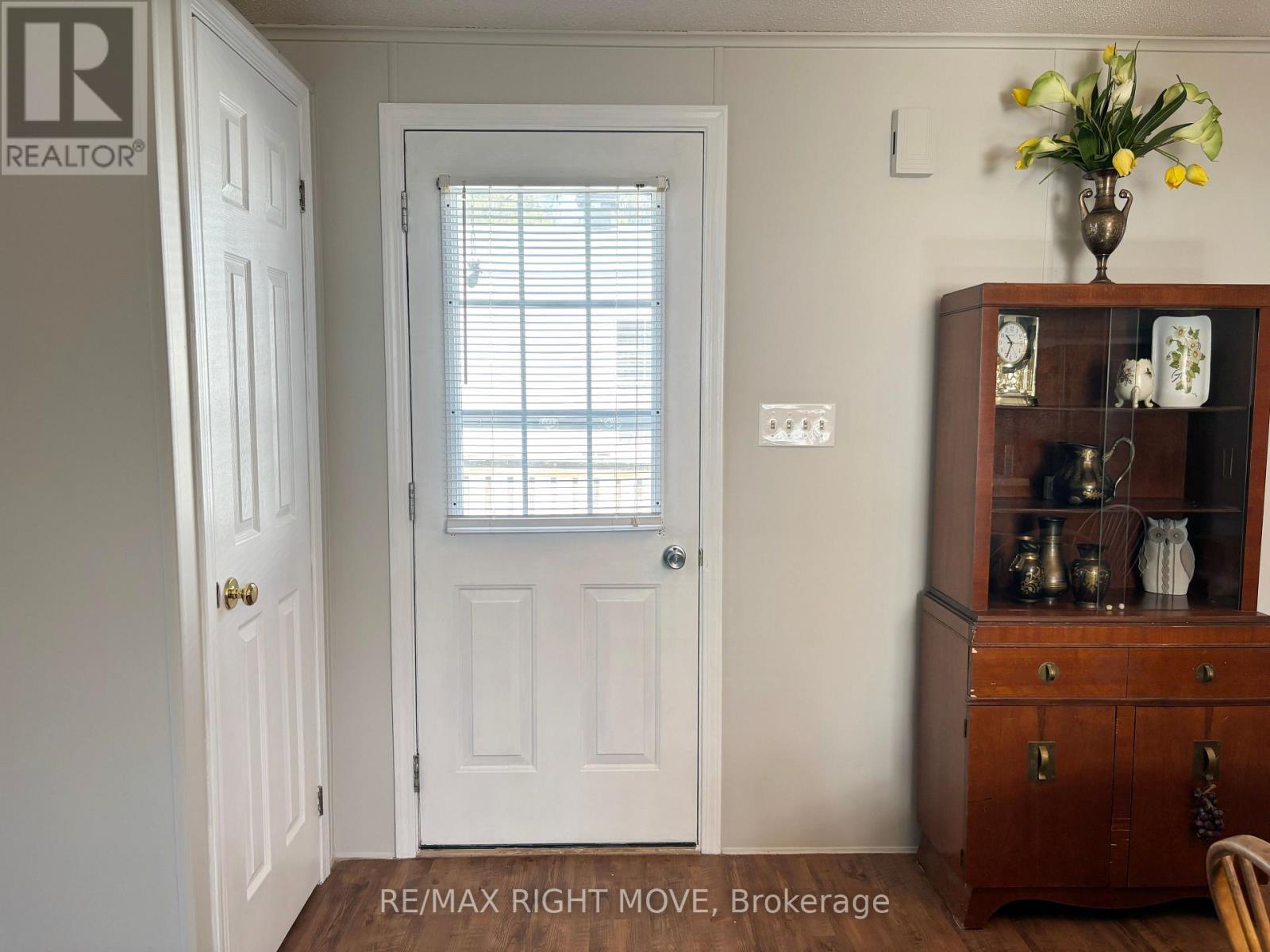 1304 Madison Street, Severn, Ontario  L3V 0V1 - Photo 3 - S13076640