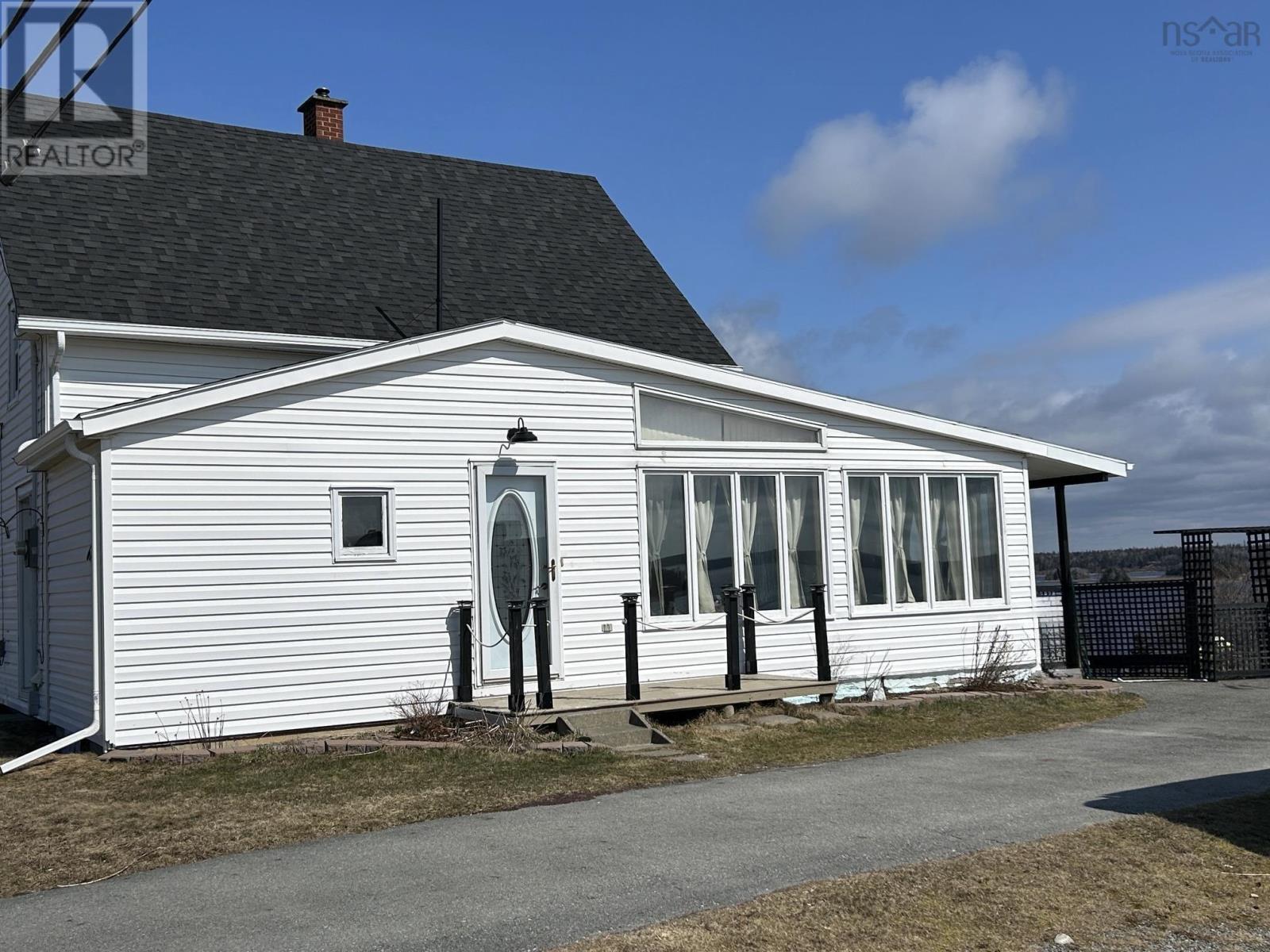 637 Highway 335, West Pubnico, Nova Scotia