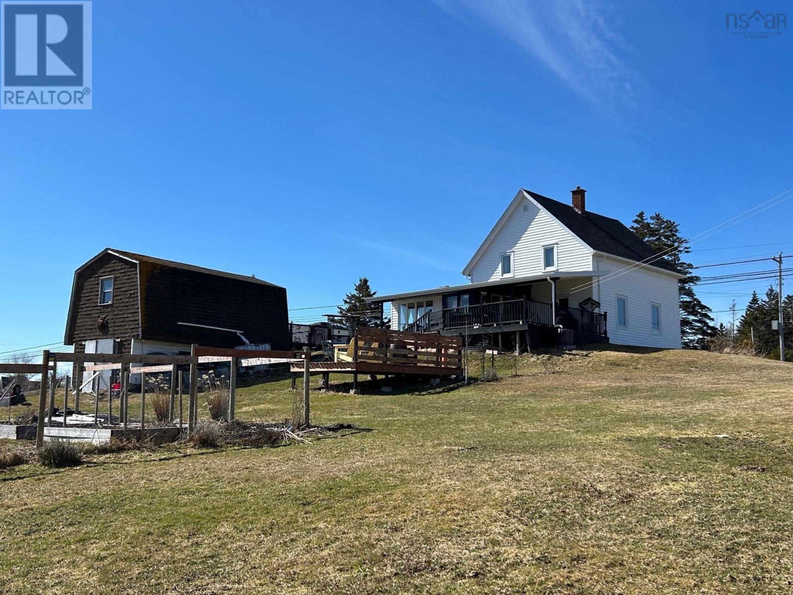 637 Highway 335, West Pubnico, Nova Scotia B0W 3S0 - Photo 6 - 202606009