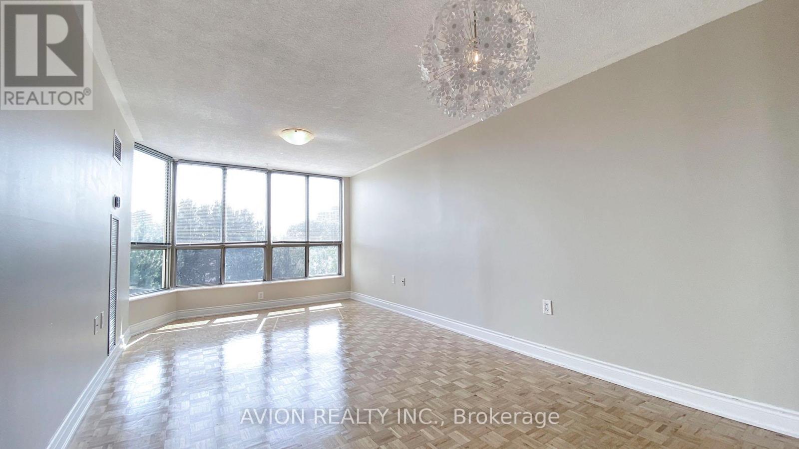 504 - 1110 Walden Circle, Mississauga, Ontario  L5J 4R3 - Photo 3 - W13076676