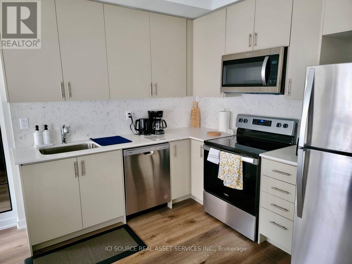 8 - 3556 Colonial Drive, Mississauga, Ontario  L5L 5T3 - Photo 4 - W13076694