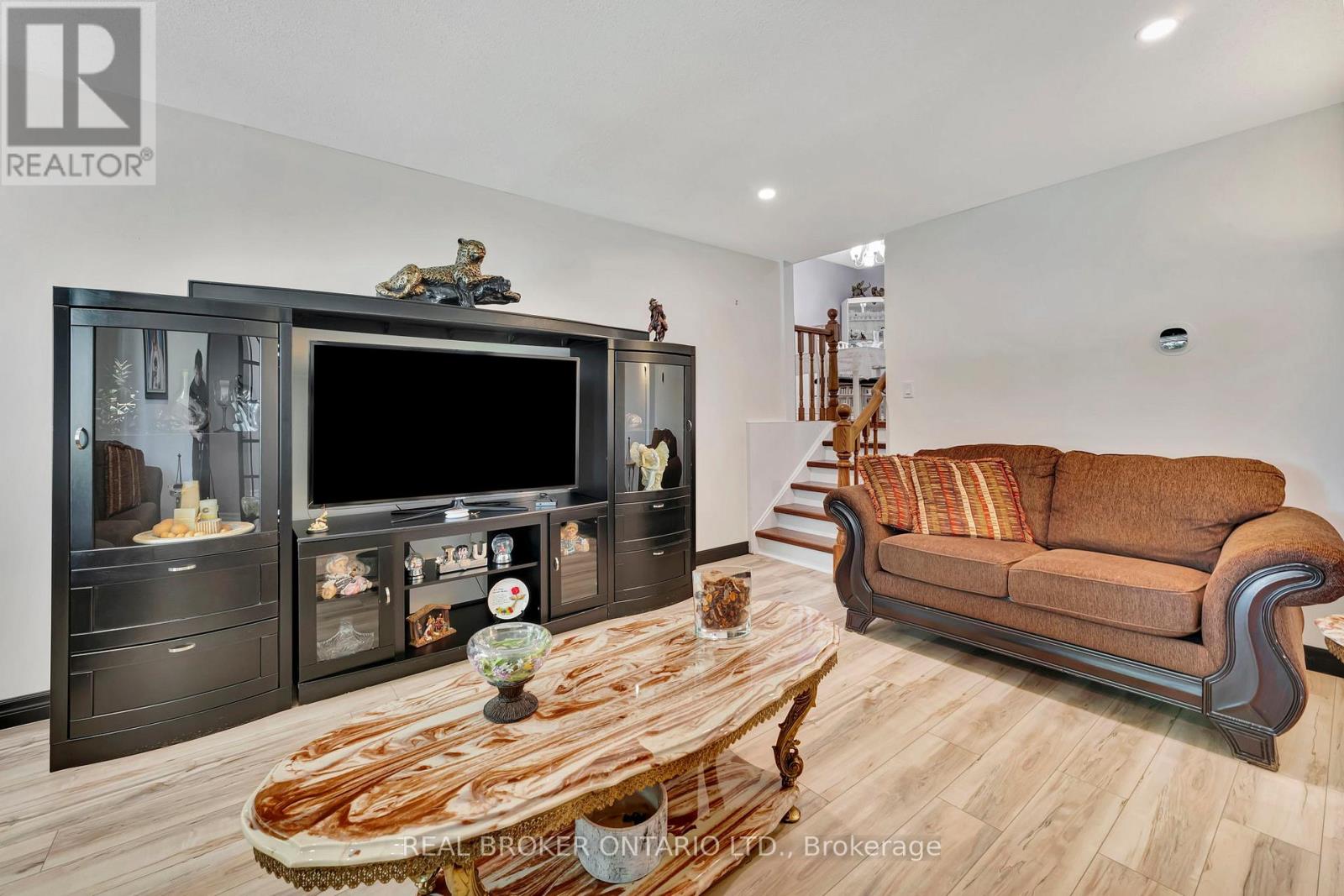 392 Mill Street, Woodstock, Ontario  N4S 7V6 - Photo 4 - X13076642