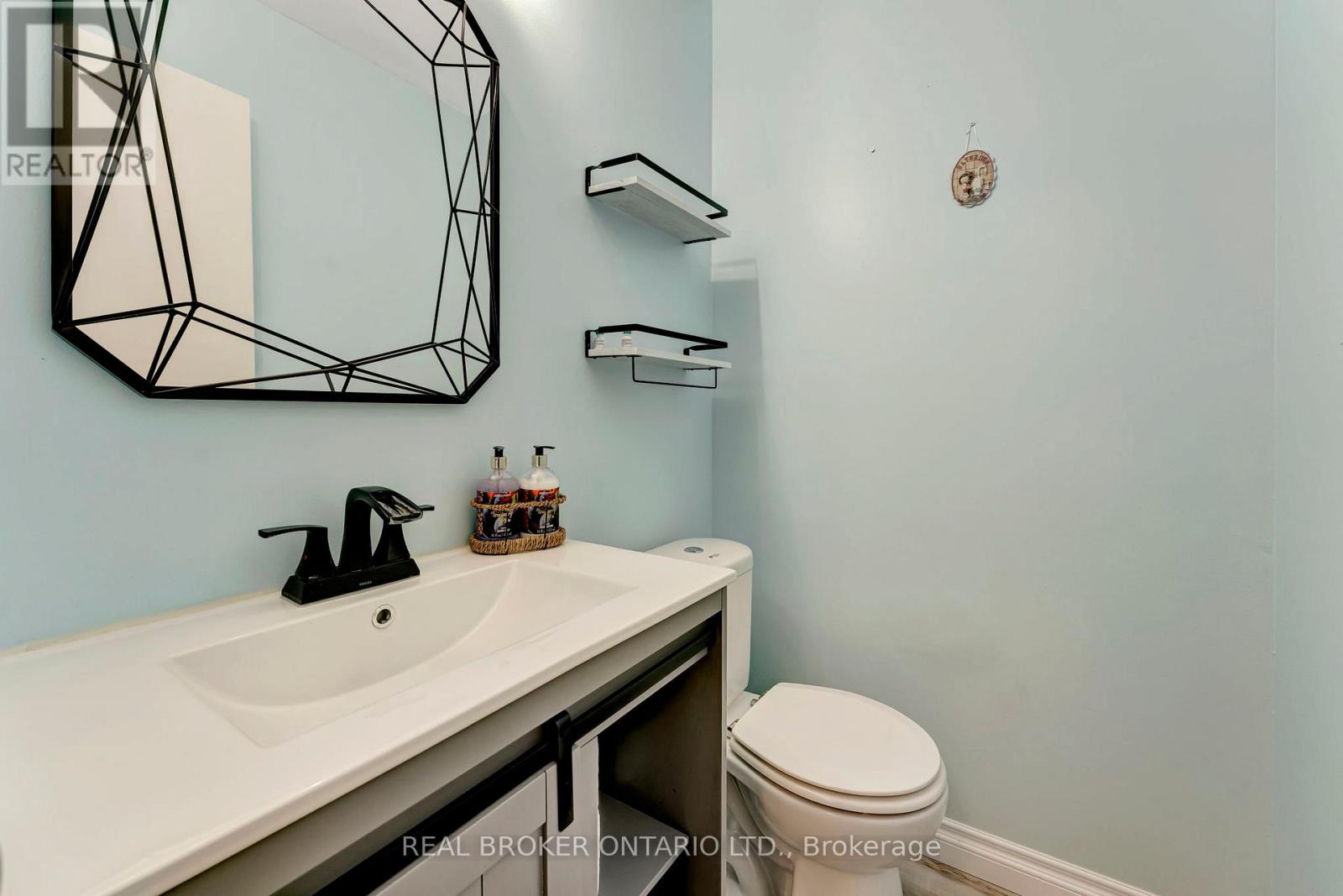 392 Mill Street, Woodstock, Ontario  N4S 7V6 - Photo 7 - X13076642