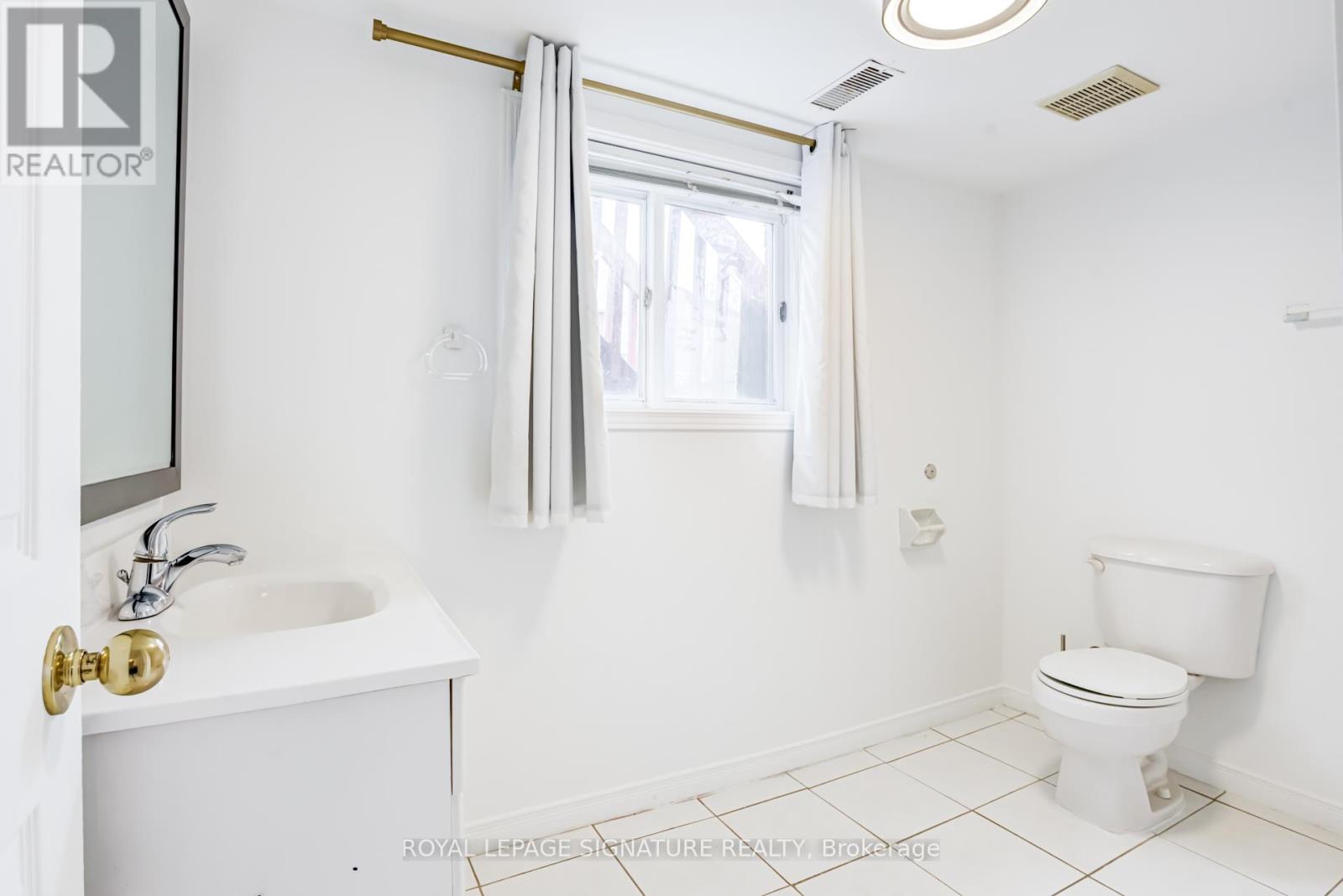 Bsmt - 161 Chambers Crescent, Newmarket, Ontario  L3X 1S9 - Photo 21 - N13075418