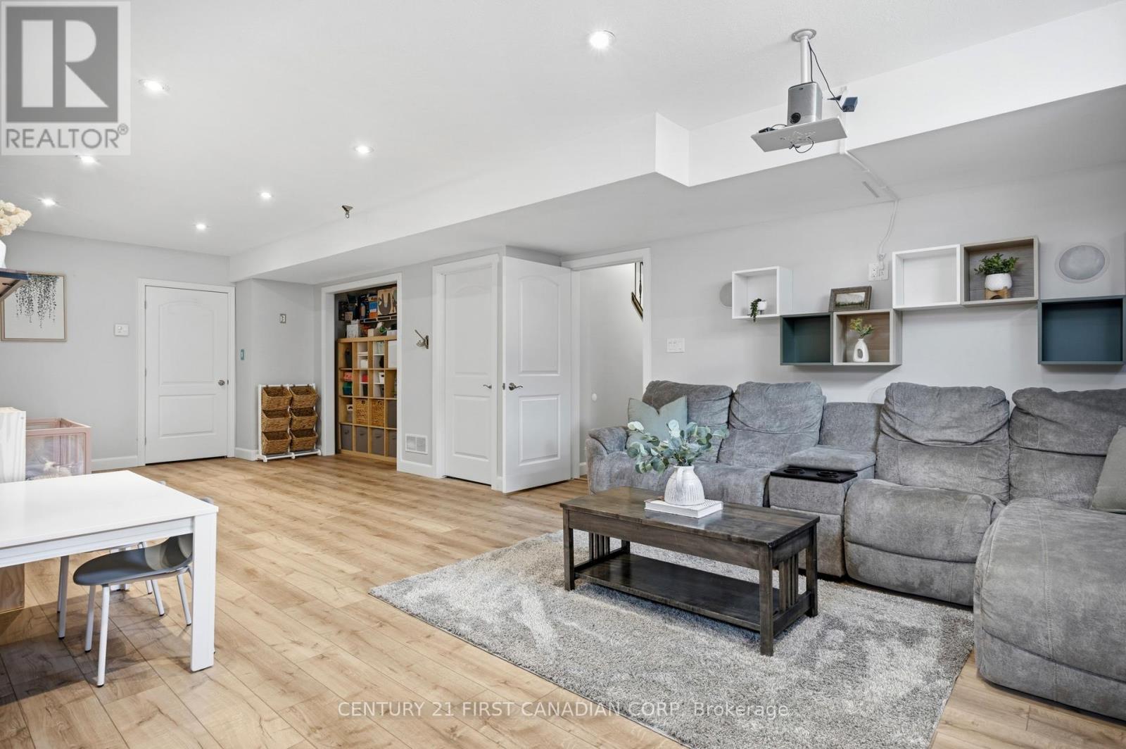 122 Joseph Street, Lucan Biddulph, Ontario  N0M 2J0 - Photo 6 - X13076768