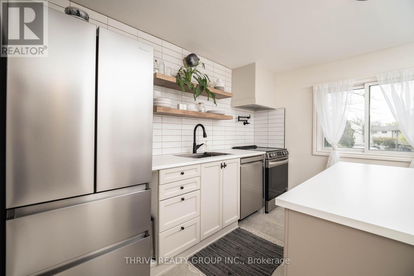 70 - 300 Sandringham Crescent, London South, Ontario  N6C 5B4 - Photo 11 - X13076788