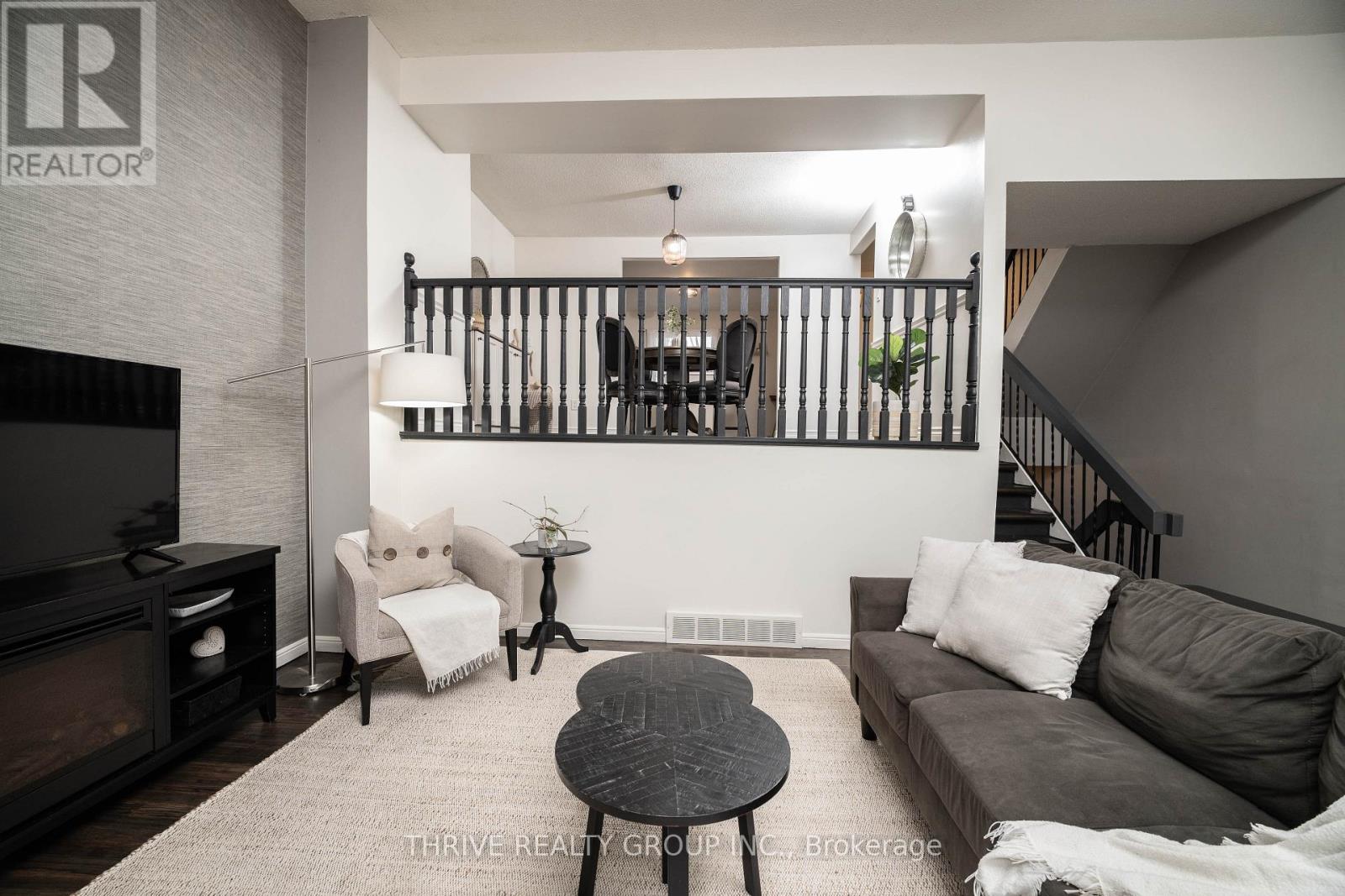 70 - 300 Sandringham Crescent, London South, Ontario  N6C 5B4 - Photo 4 - X13076788