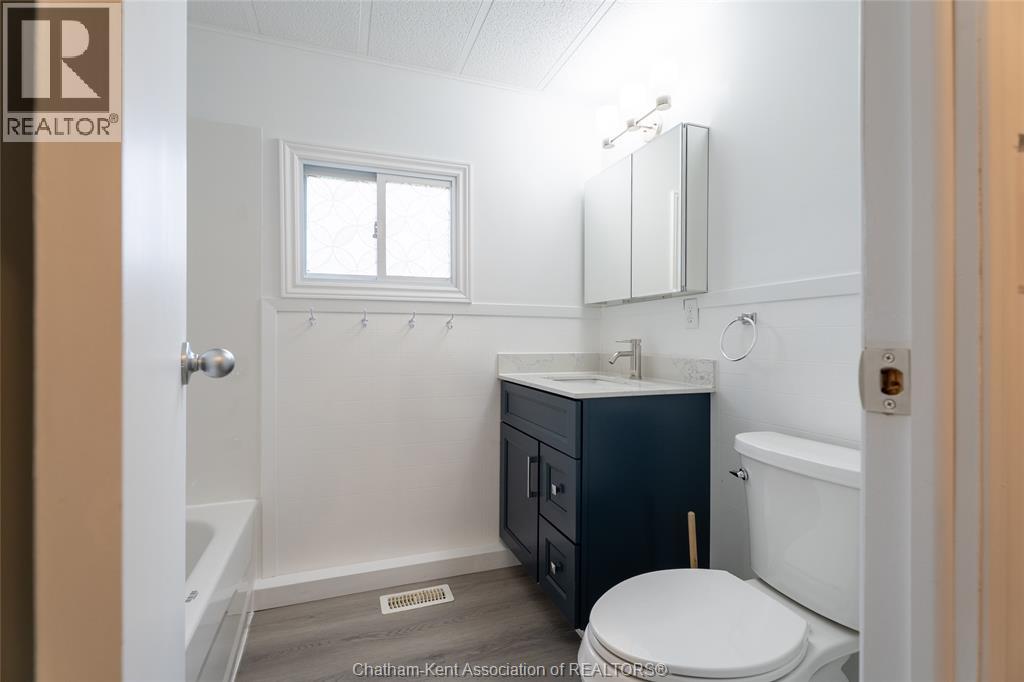 64 Regency Drive, Chatham, Ontario  N7L 4G1 - Photo 12 - 26009874