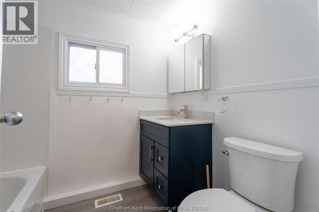 64 Regency Drive, Chatham, Ontario  N7L 4G1 - Photo 13 - 26009874