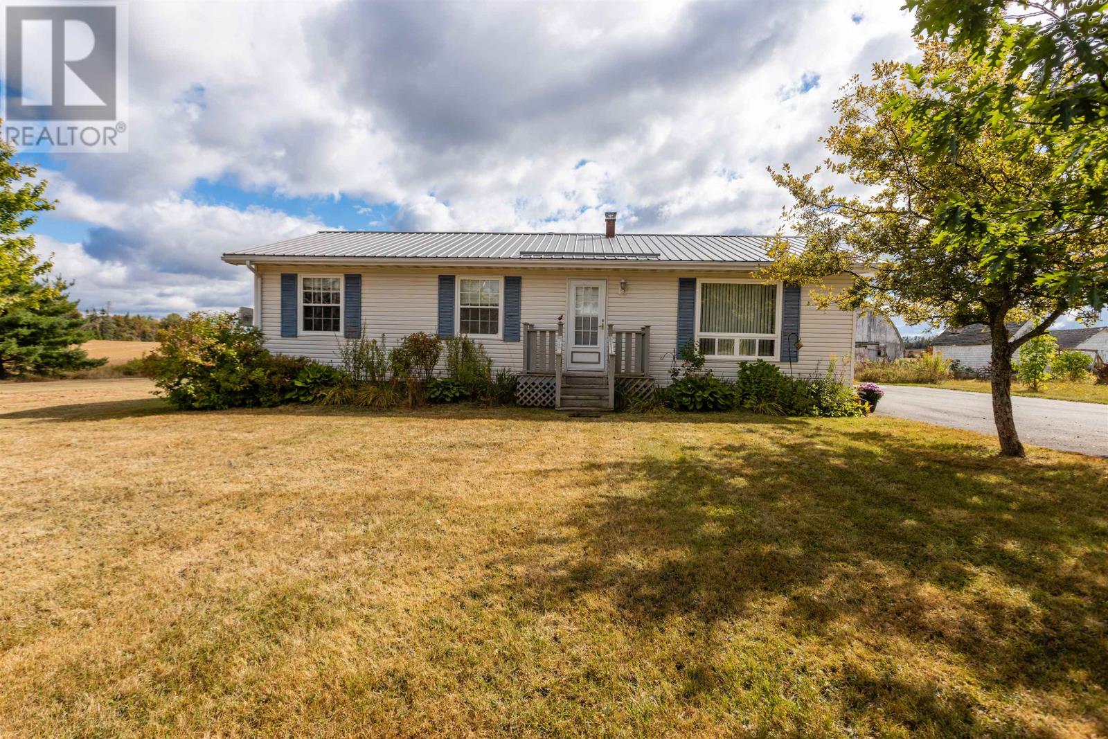 3592 Trans Canada Hwy, South Pinette, Prince Edward Island  C0A 1R0 - Photo 4 - 202523323