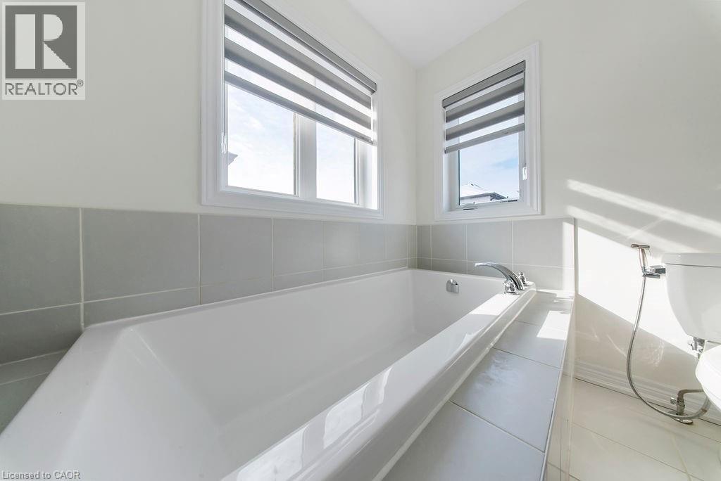 175 Blackbird Way, Mount Hope, Ontario  L0R 1W0 - Photo 33 - 40801666