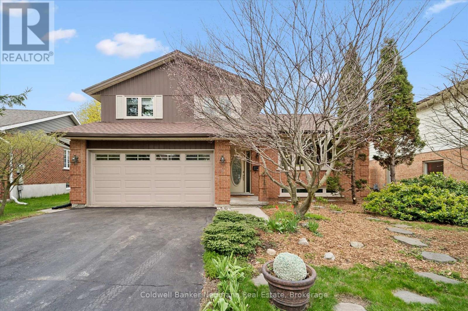5 ERVIN CRESCENT, Guelph, Ontario