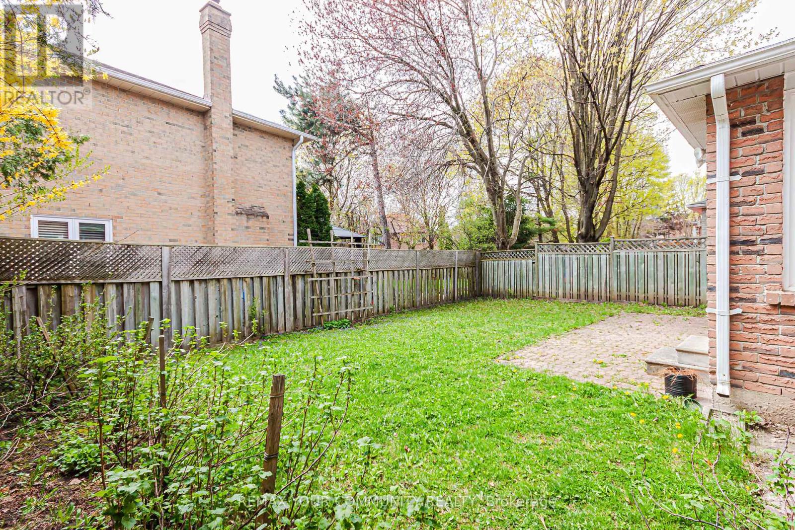 47 Elmsley Drive, Richmond Hill, Ontario  L4C 8N7 - Photo 21 - N12963268