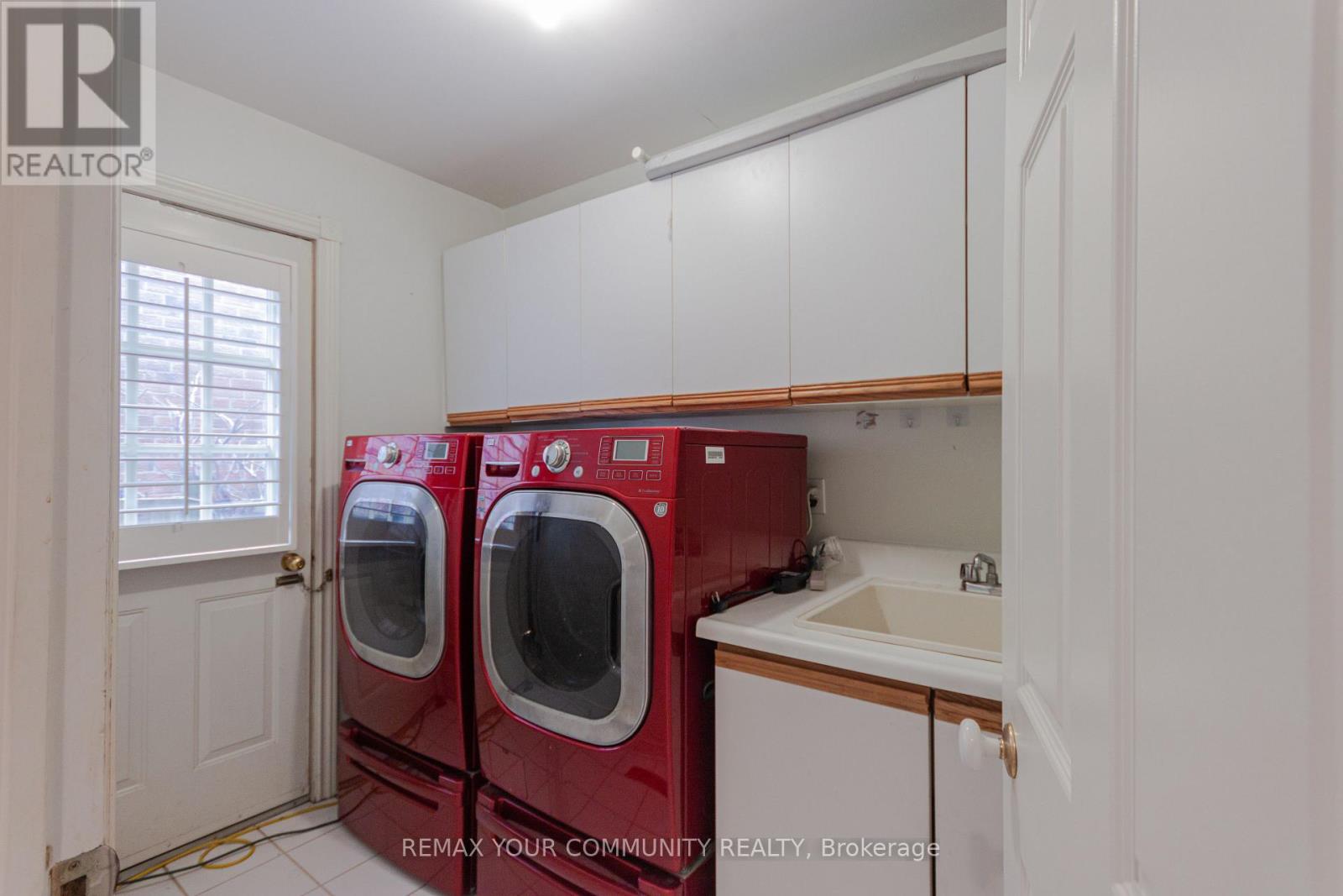 47 Elmsley Drive, Richmond Hill, Ontario  L4C 8N7 - Photo 20 - N12963268