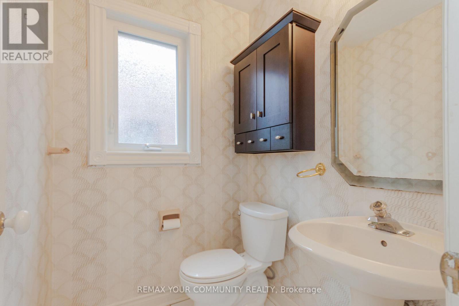 47 Elmsley Drive, Richmond Hill, Ontario  L4C 8N7 - Photo 19 - N12963268
