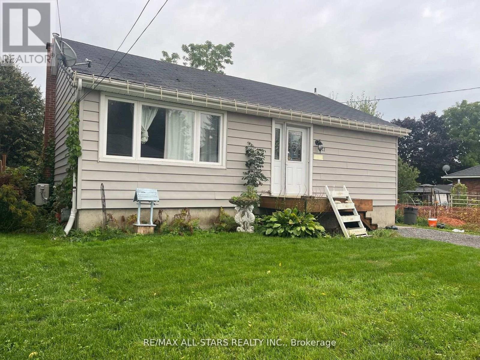 27 Margaret Street, Port Hope, Ontario  L1A 1Y4 - Photo 1 - X12650282