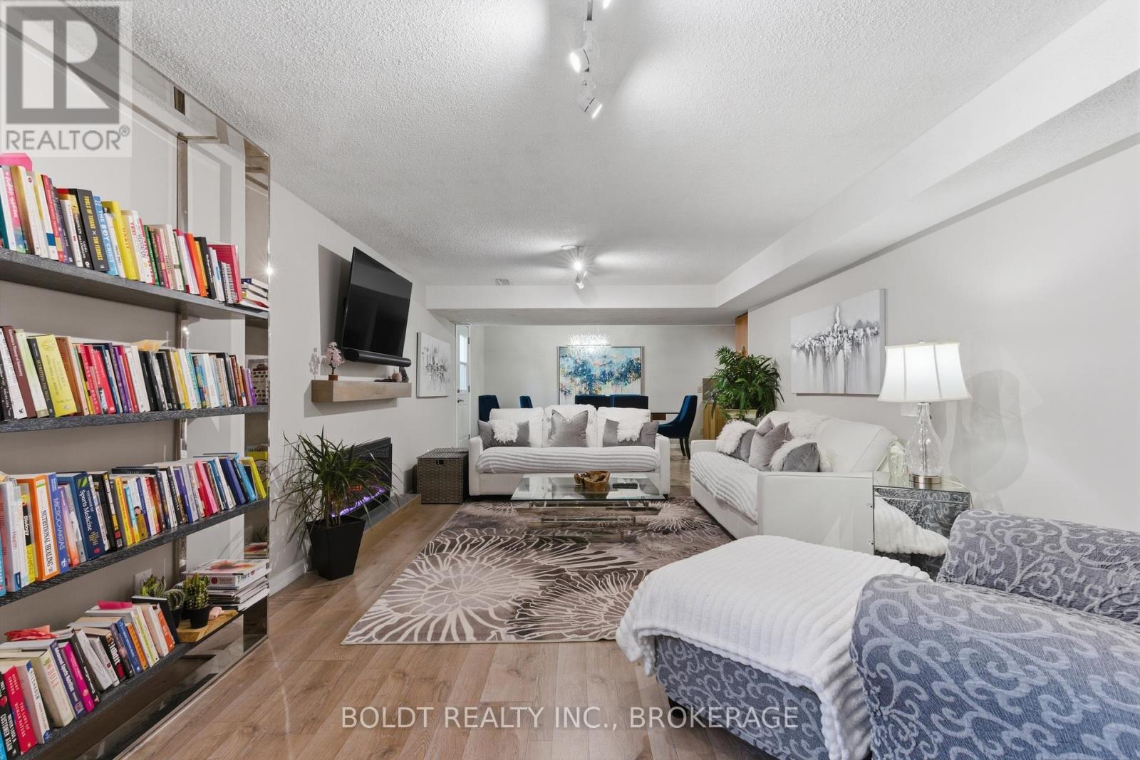 41 Farmington Drive, St. Catharines, Ontario  L2S 3G1 - Photo 35 - X12886830