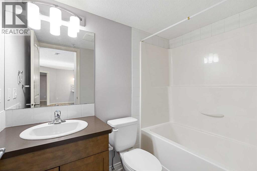 203, 102 Cranberry Park SE, Calgary, Alberta  T3M 1R2 - Photo 15 - A2291642