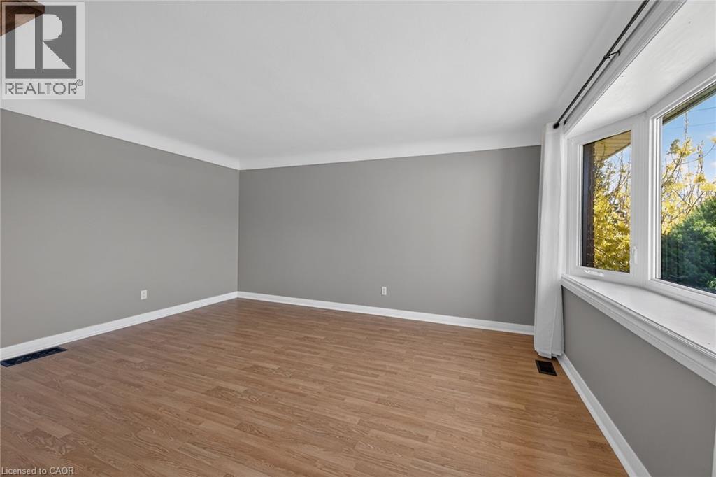 365 East 18th Street, Hamilton, Ontario  L9A 4P7 - Photo 11 - 40824855