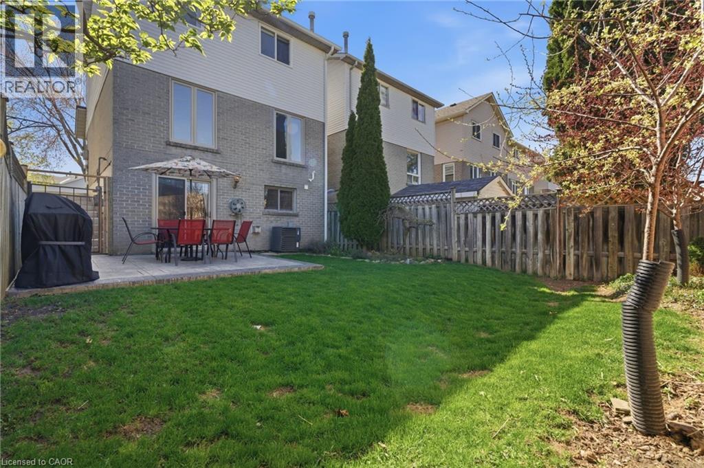 2376 Brunswick Court, Burlington, Ontario  L7P 4P2 - Photo 33 - 40825113