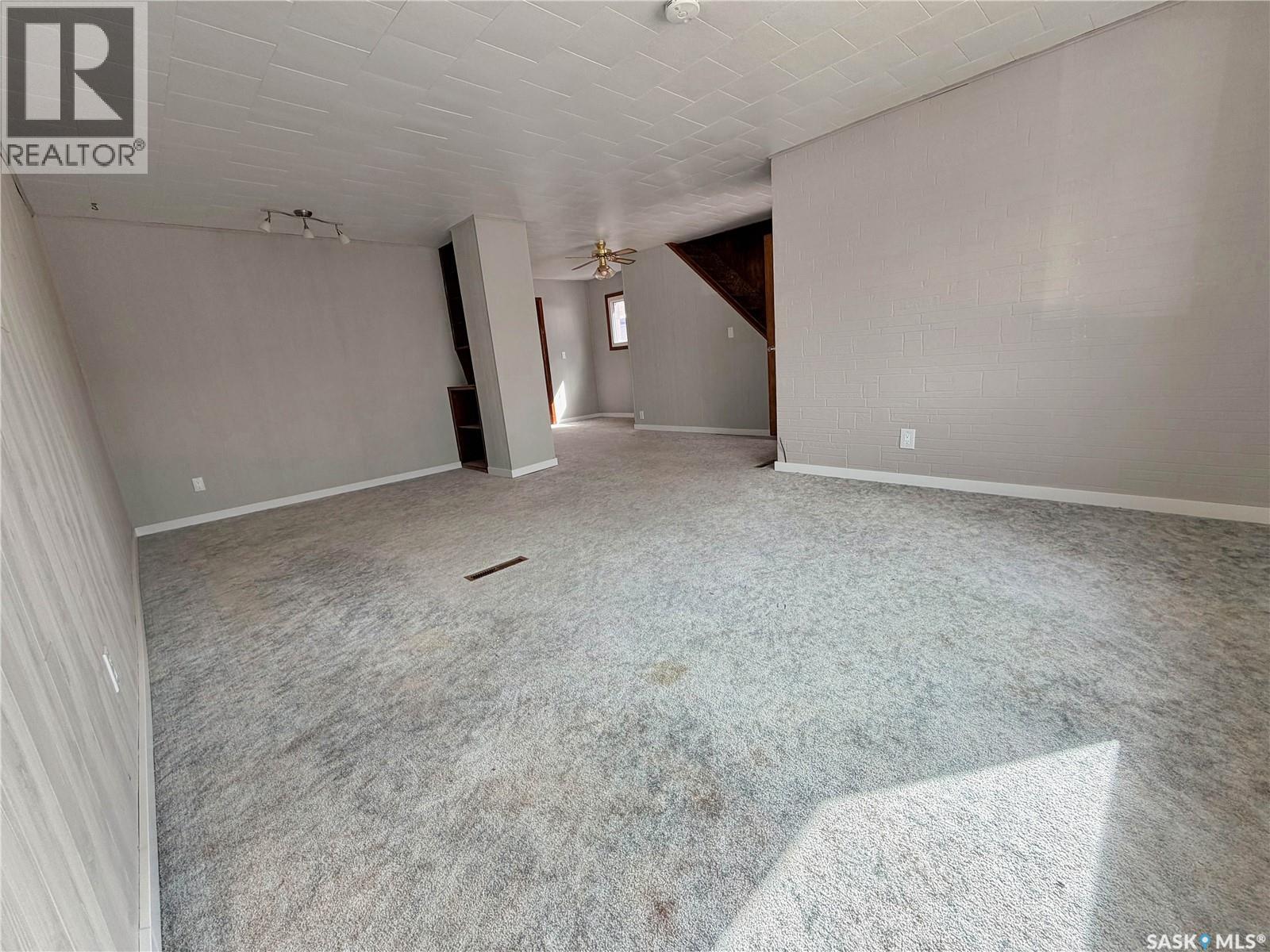 604 Sussex Avenue, Esterhazy, Saskatchewan  S0A 0X0 - Photo 11 - SK034538