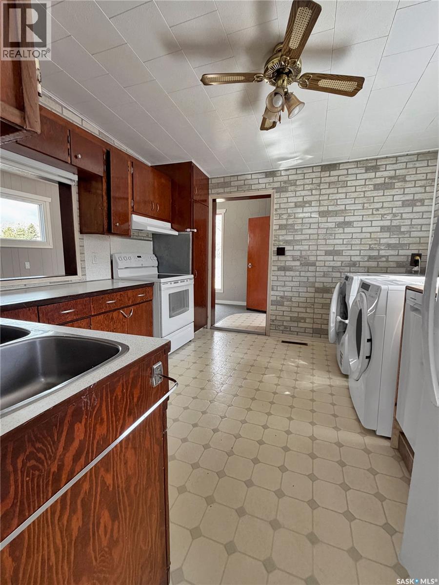 604 Sussex Avenue, Esterhazy, Saskatchewan  S0A 0X0 - Photo 7 - SK034538