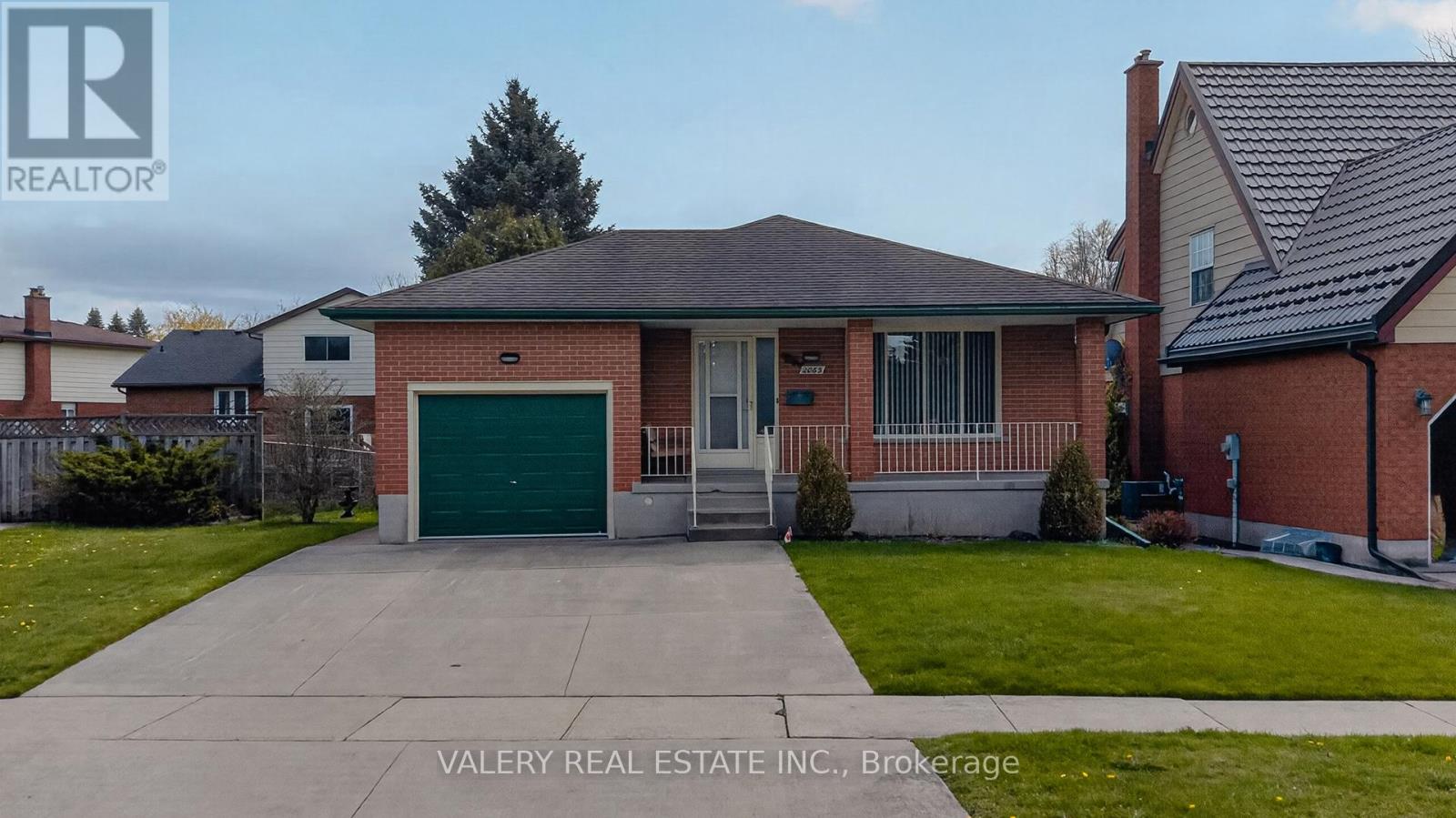 2063 Old Mill Road, Kitchener, Ontario  N2P 1E4 - Photo 2 - X13076772