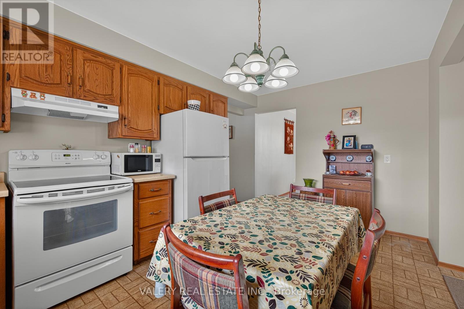 2063 Old Mill Road, Kitchener, Ontario  N2P 1E4 - Photo 7 - X13076772