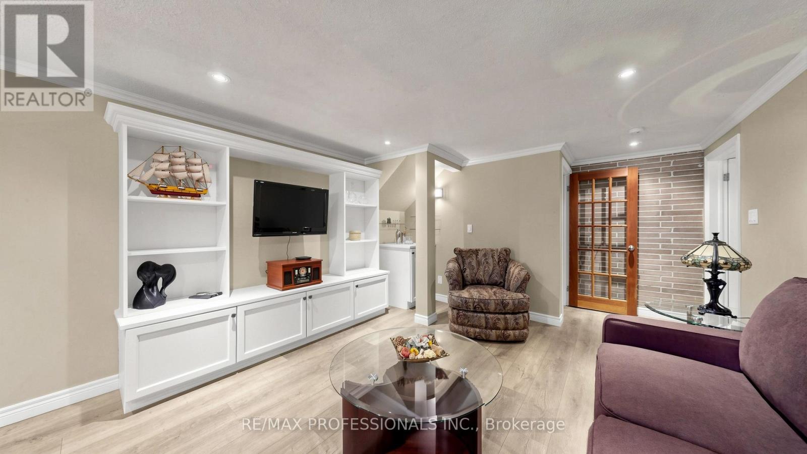 6 Hedges Boulevard, Toronto, Ontario  M9B 3C2 - Photo 24 - W13061666