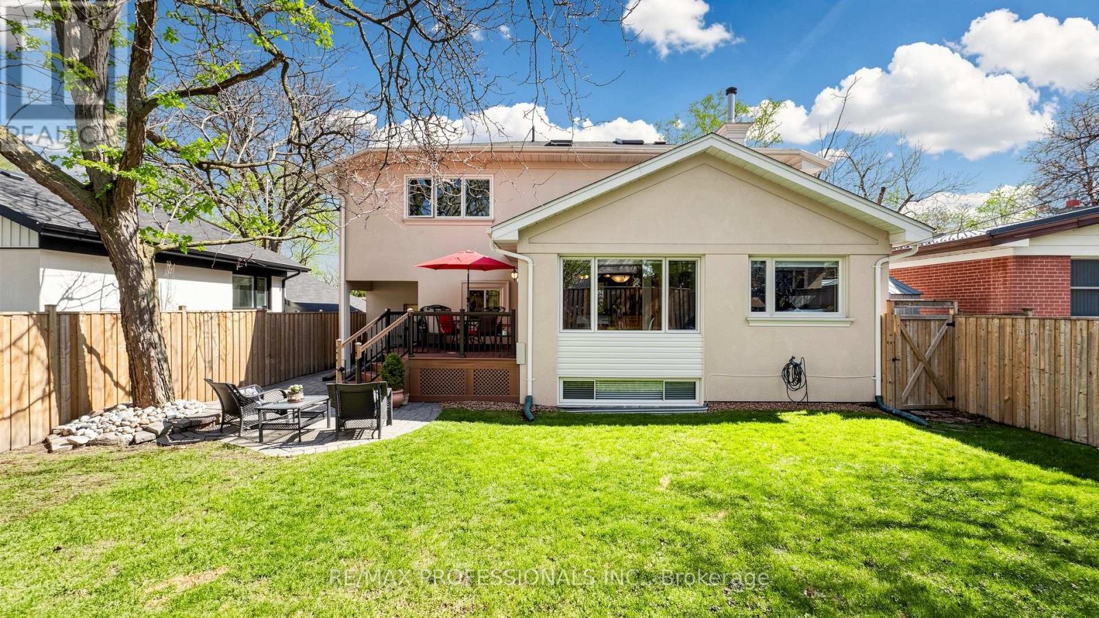 6 Hedges Boulevard, Toronto, Ontario  M9B 3C2 - Photo 30 - W13061666