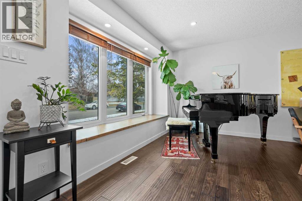 25 Foxwell Road Se, Calgary, Alberta  T2H 1A4 - Photo 11 - A2301847
