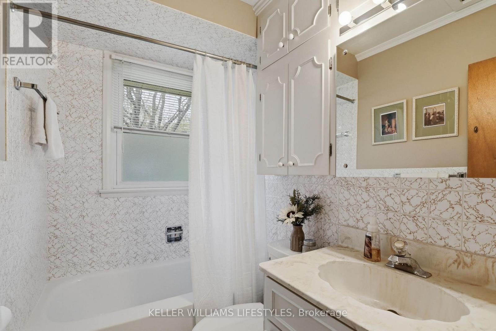 543 Elmdale Avenue, London North, Ontario  N5X 1H5 - Photo 20 - X13076852