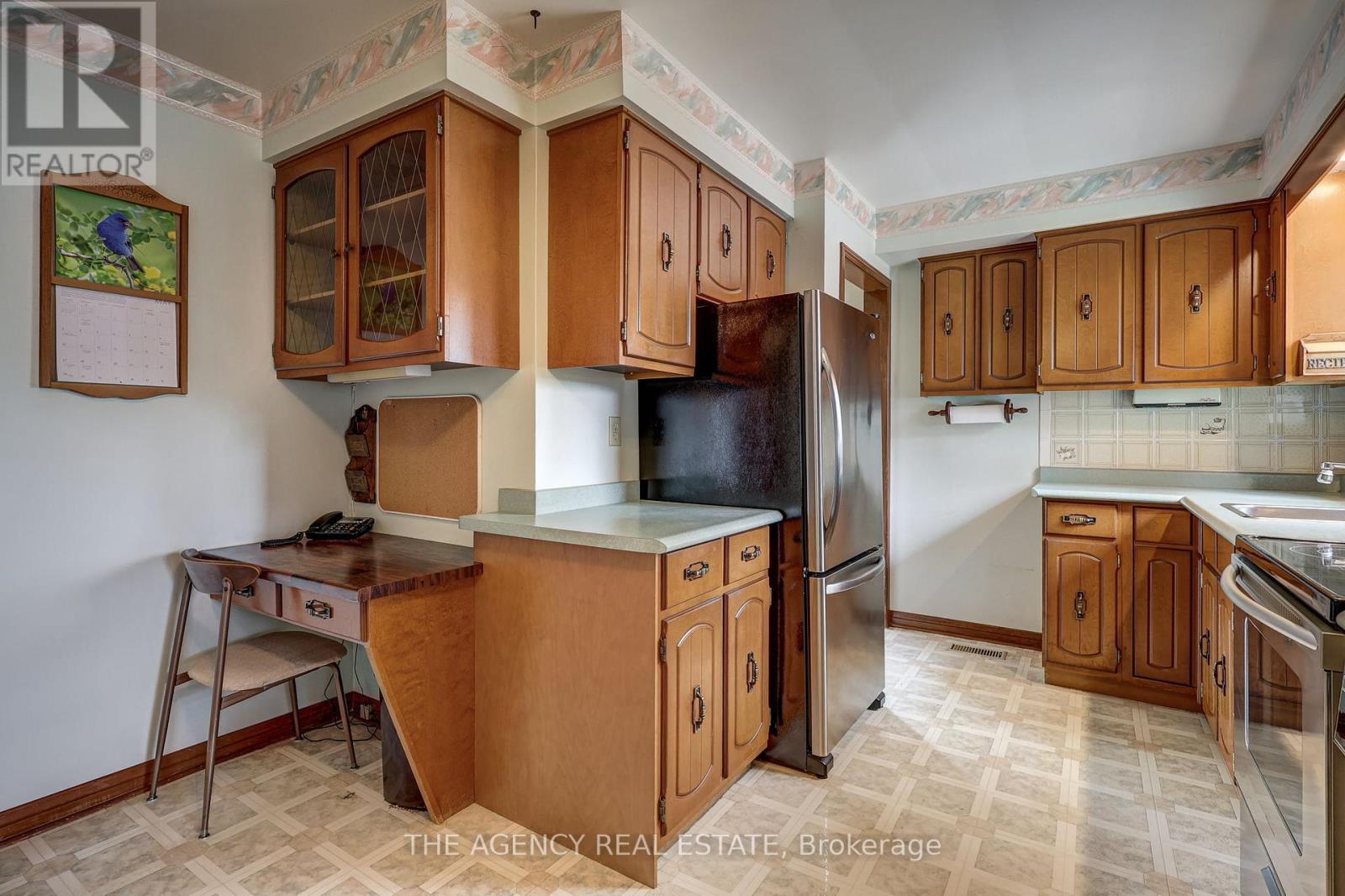 57 Laurentian Drive S, London East, Ontario  N5W 1N8 - Photo 19 - X13076874