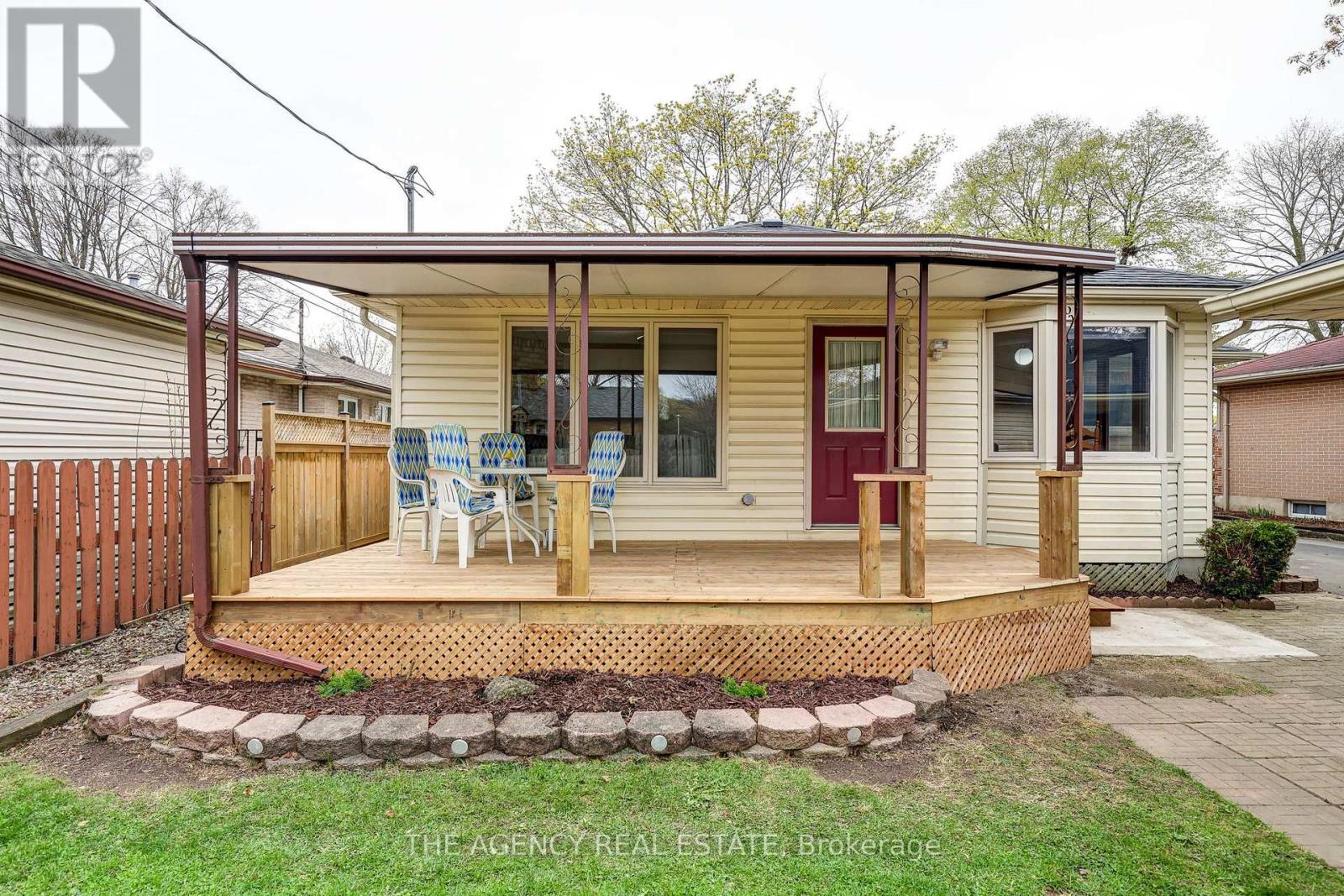 57 Laurentian Drive S, London East, Ontario  N5W 1N8 - Photo 48 - X13076874