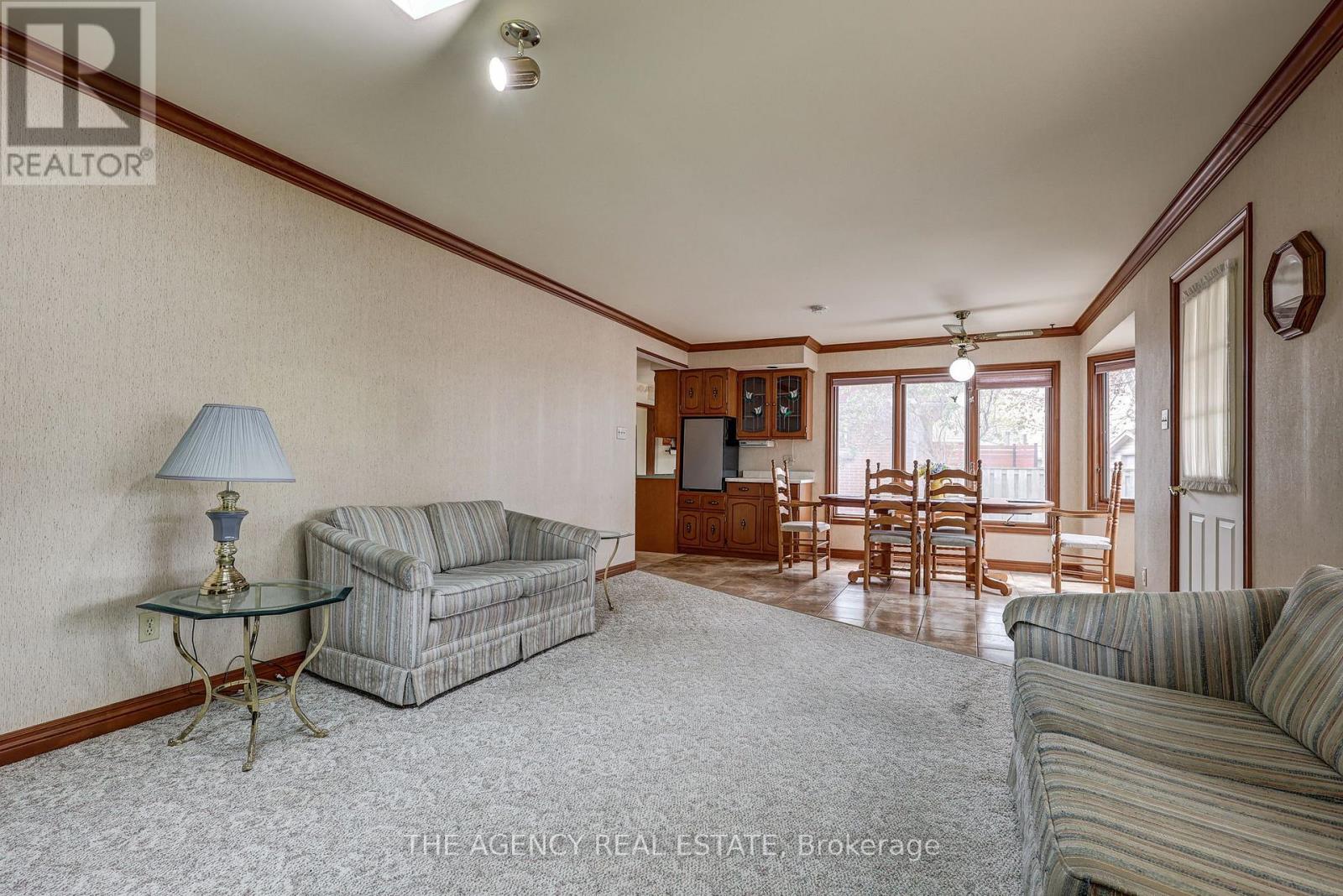 57 Laurentian Drive S, London East, Ontario  N5W 1N8 - Photo 9 - X13076874