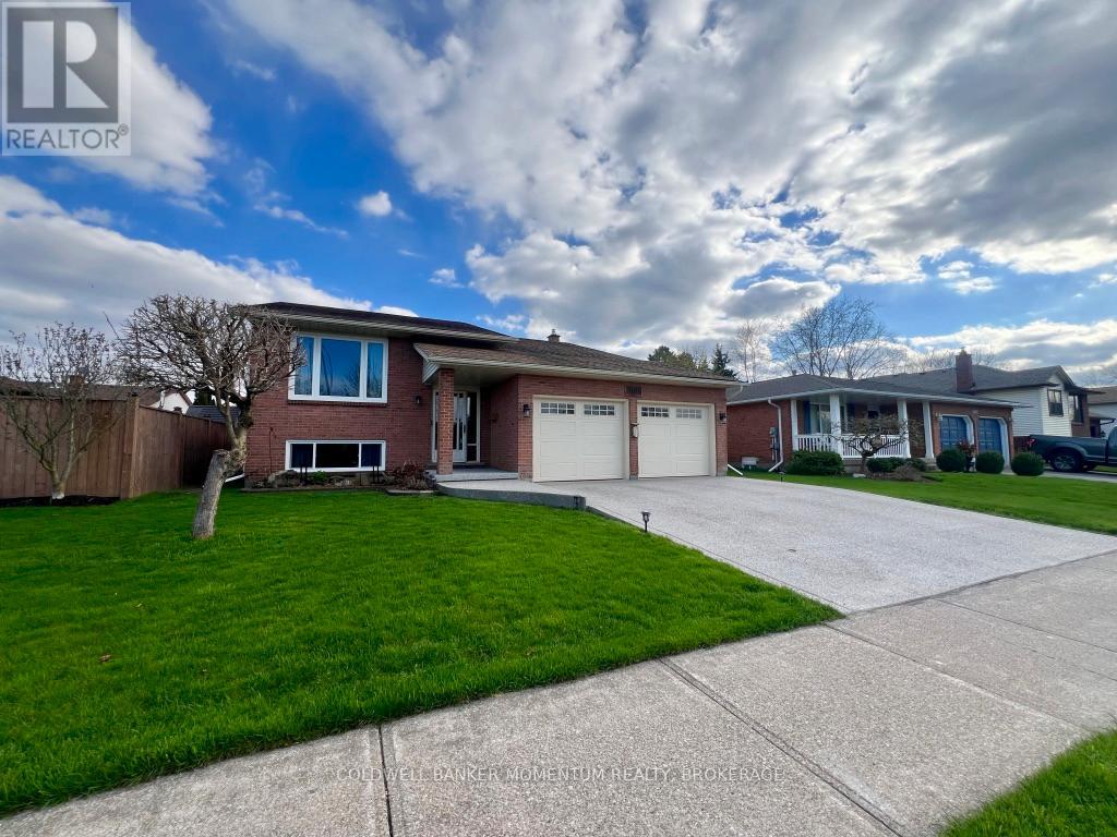 3908 Old Orchard Way, Lincoln, Ontario  L0R 2C0 - Photo 2 - X13076908