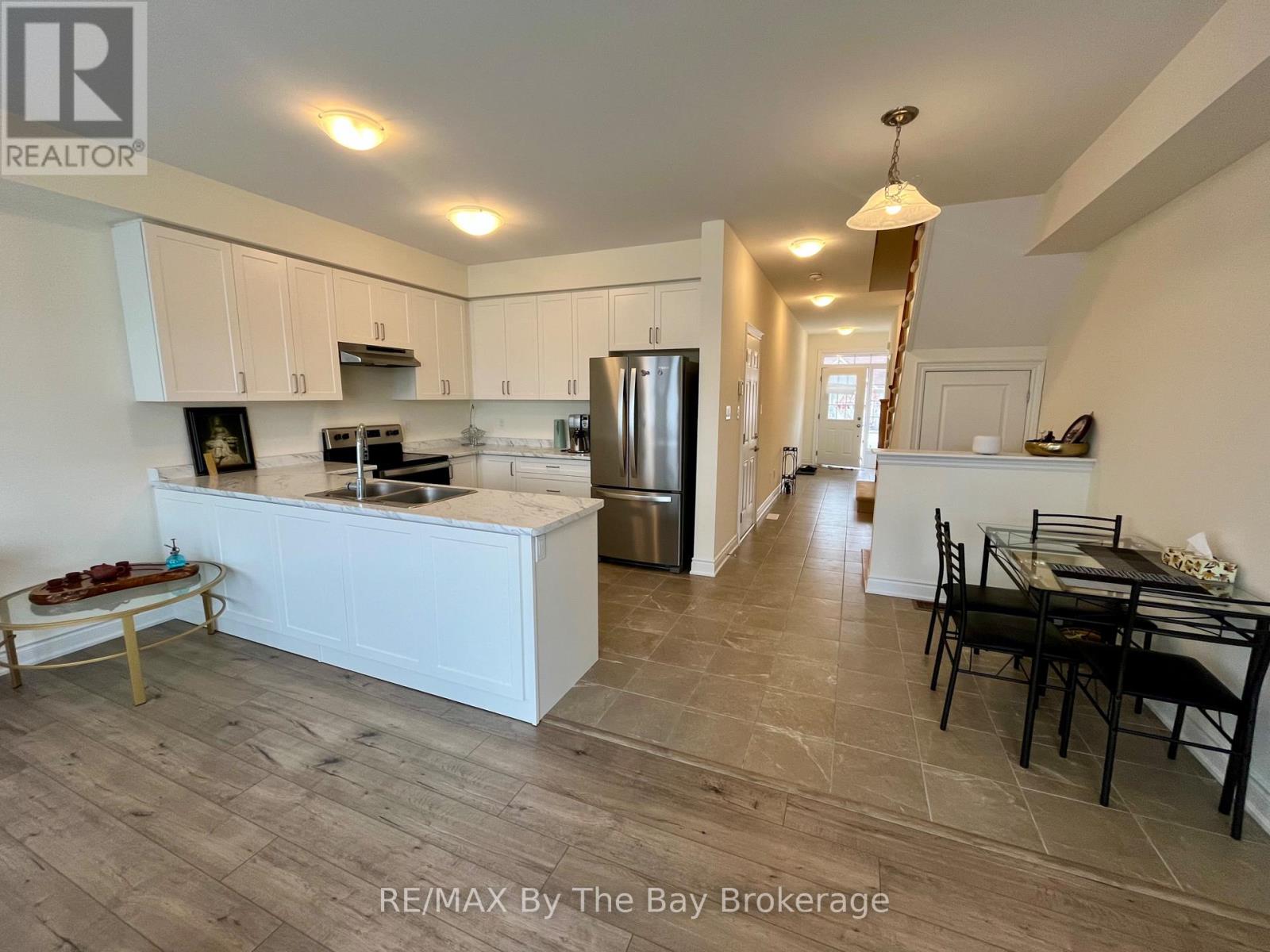 38 Little River Crossing, Wasaga Beach, Ontario  L9Z 0J8 - Photo 10 - S13076936