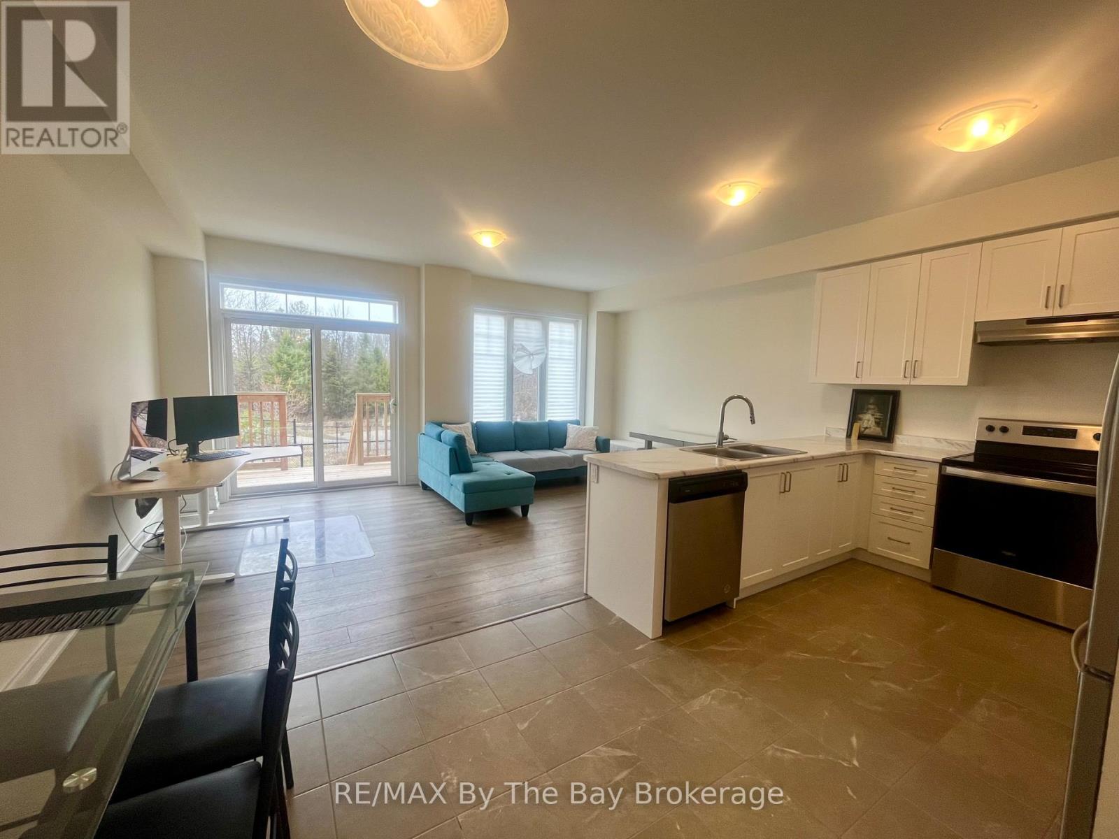 38 Little River Crossing, Wasaga Beach, Ontario  L9Z 0J8 - Photo 3 - S13076936