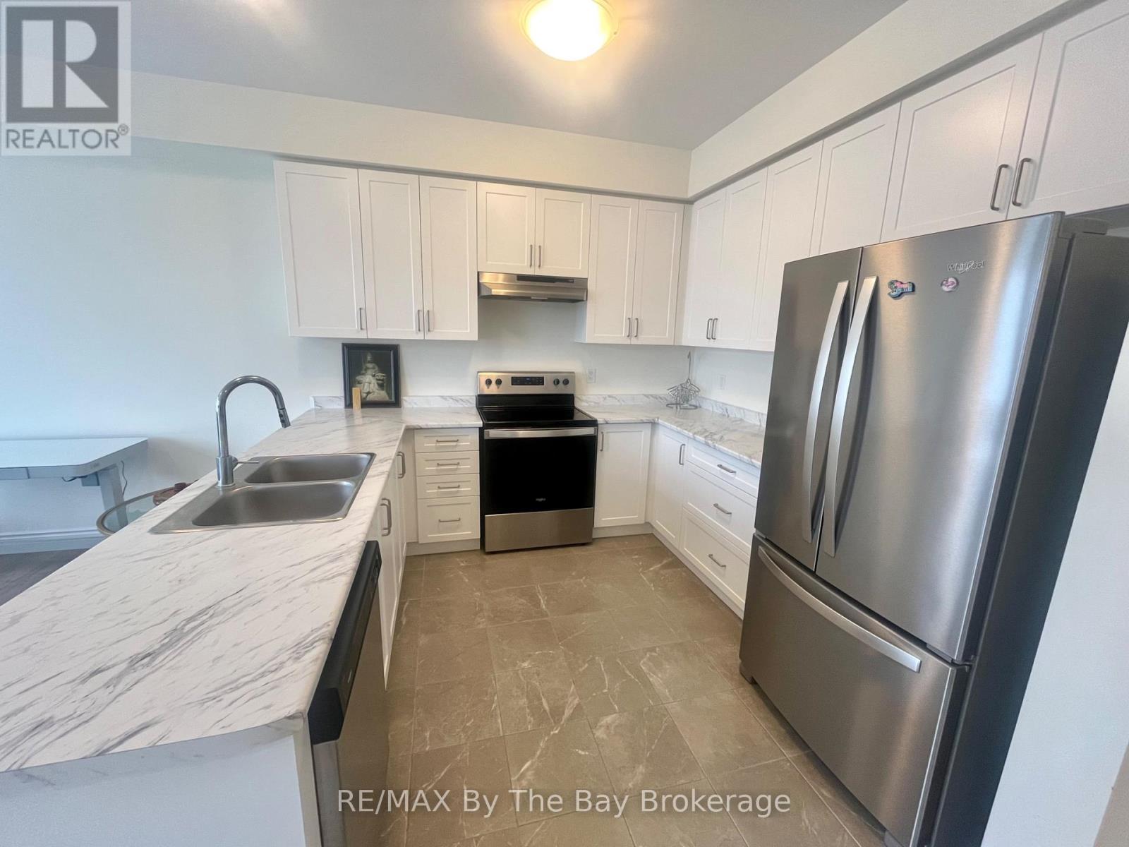 38 Little River Crossing, Wasaga Beach, Ontario  L9Z 0J8 - Photo 4 - S13076936