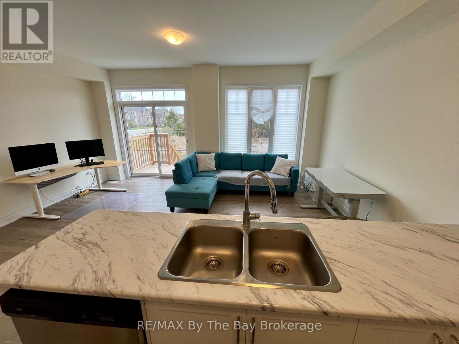 38 Little River Crossing, Wasaga Beach, Ontario  L9Z 0J8 - Photo 7 - S13076936