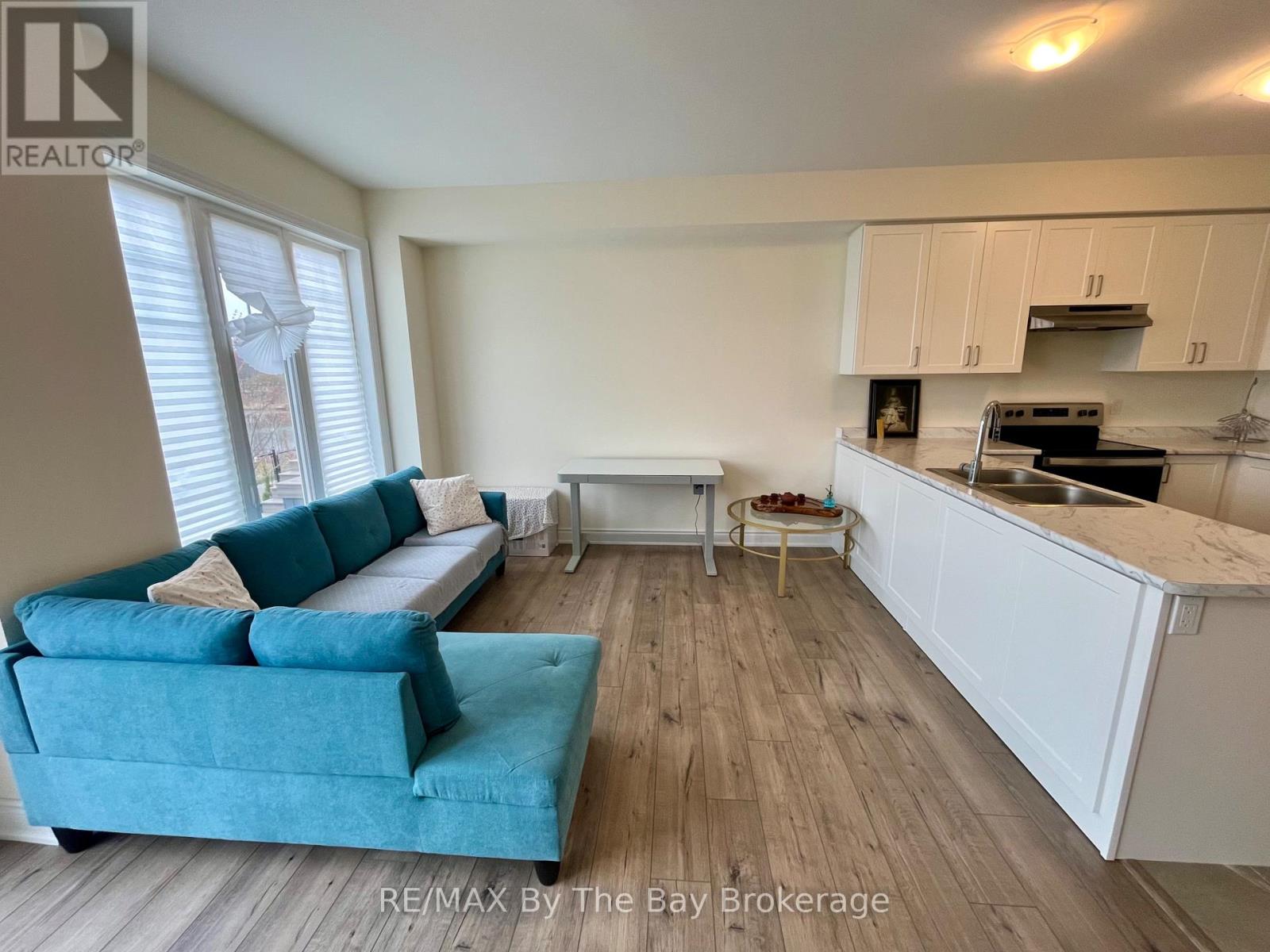 38 Little River Crossing, Wasaga Beach, Ontario  L9Z 0J8 - Photo 8 - S13076936