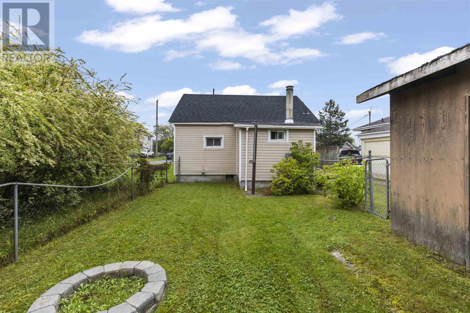 21 Cameron Ave, Sault Ste. Marie, Ontario  P6B 4W6 - Photo 27 - SM260844