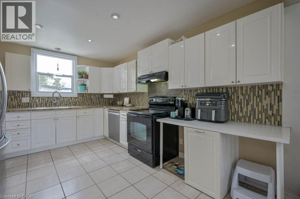 98 W Morton Avenue W, Brantford, Ontario  N3R 2P1 - Photo 3 - 40826568