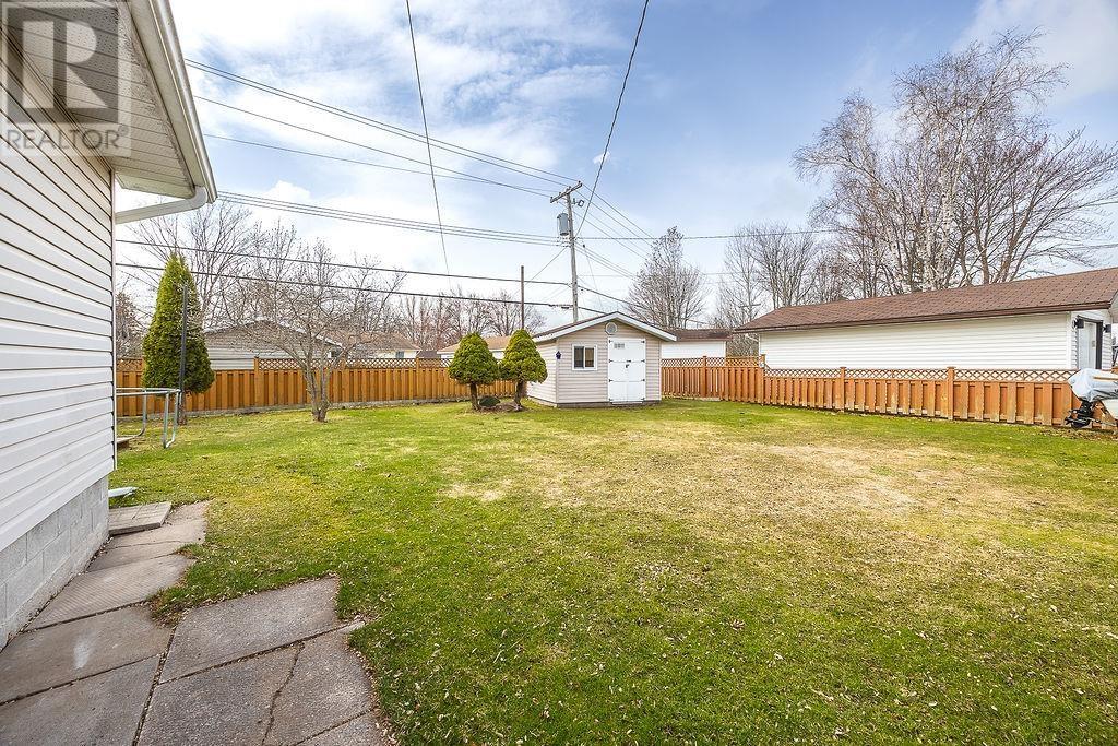 174 Palace Dr, Sault Ste. Marie, Ontario  P6B 5H5 - Photo 33 - SM260846