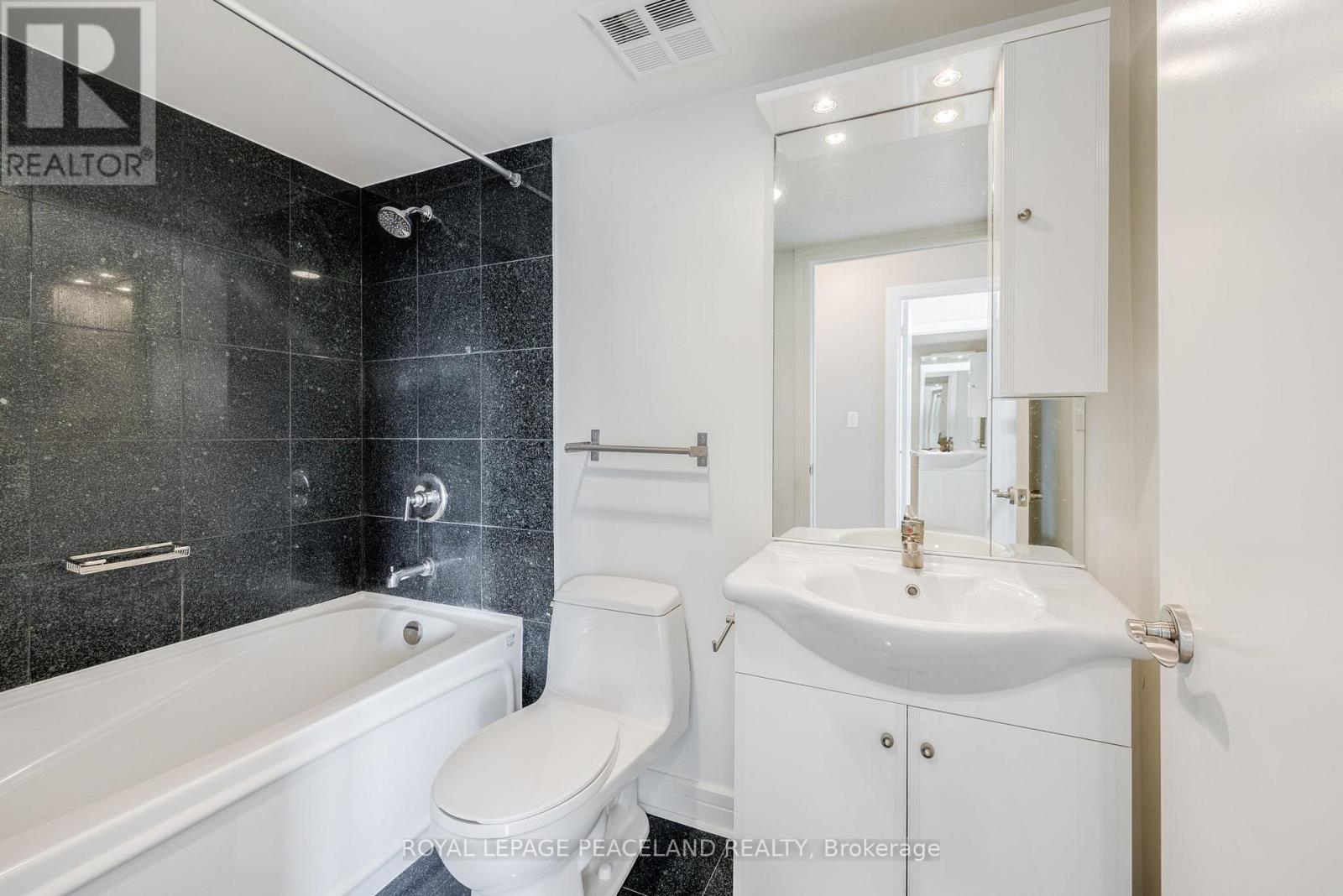 1010 - 16 Harrison Garden Boulevard, Toronto, Ontario  M2N 7J6 - Photo 12 - C13076872