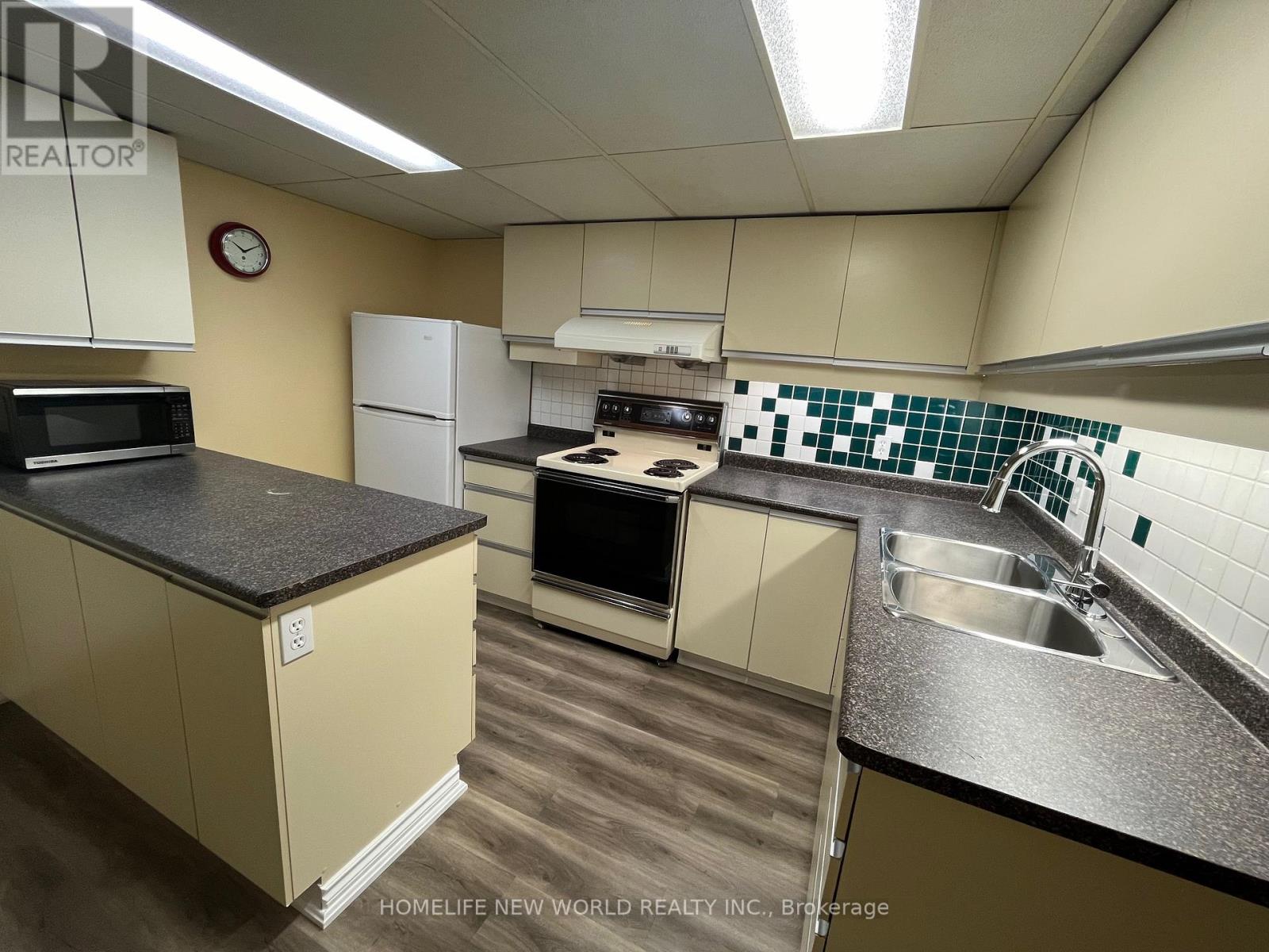 Lower - 198 Burnett Avenue, Toronto, Ontario  M2N 1V8 - Photo 2 - C13076882
