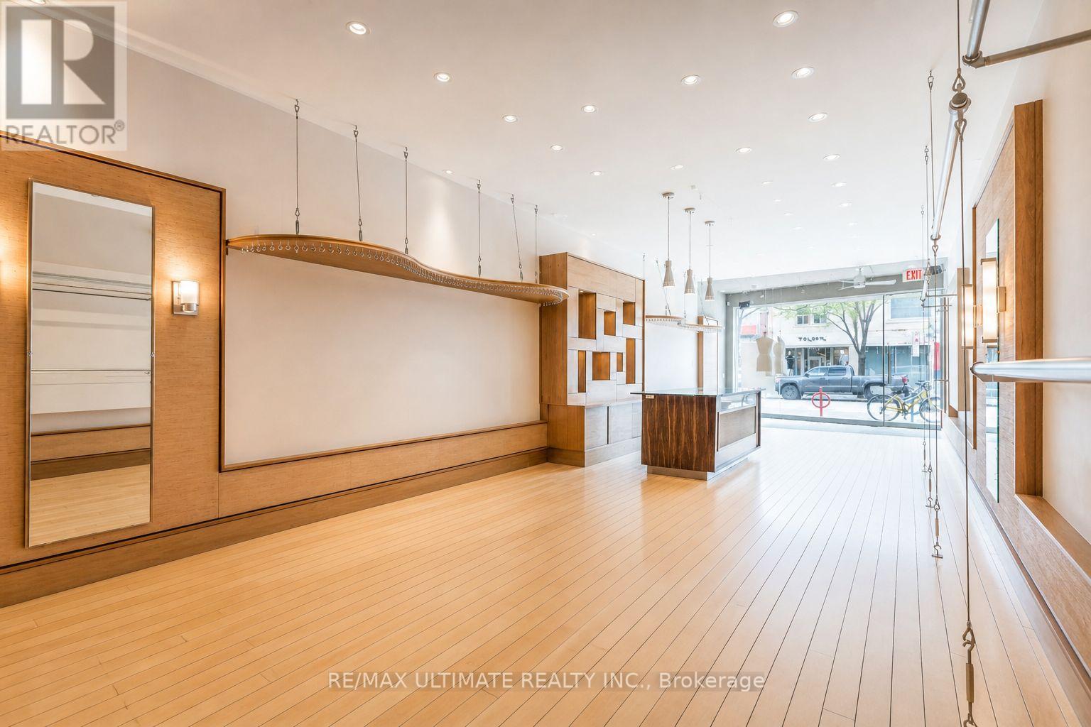 Main Floor - 812 Dundas Street W, Toronto, Ontario  M6J 1V3 - Photo 4 - C13076948
