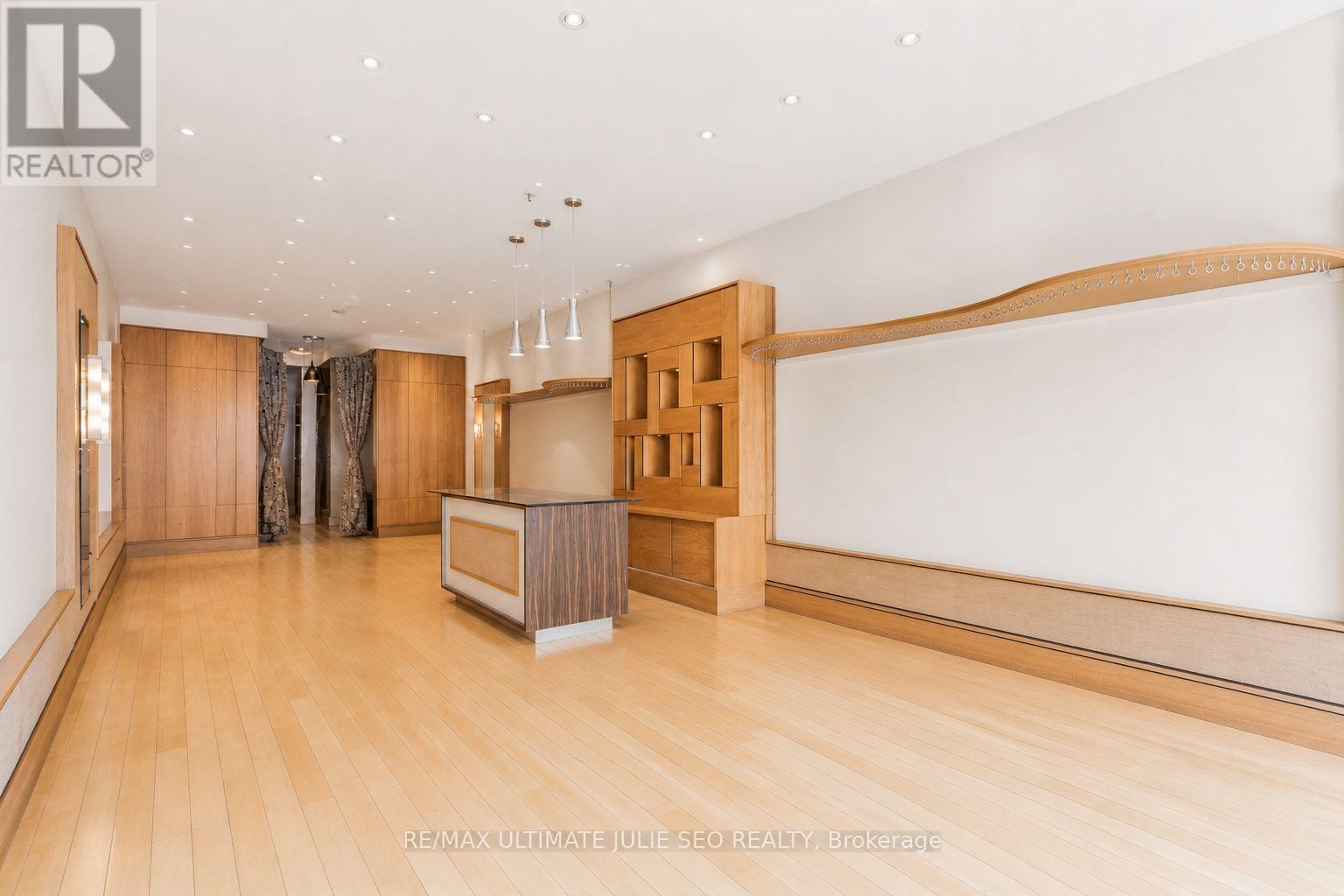 Main Floor - 812 Dundas Street W, Toronto, Ontario  M6J 1V3 - Photo 5 - C13076948