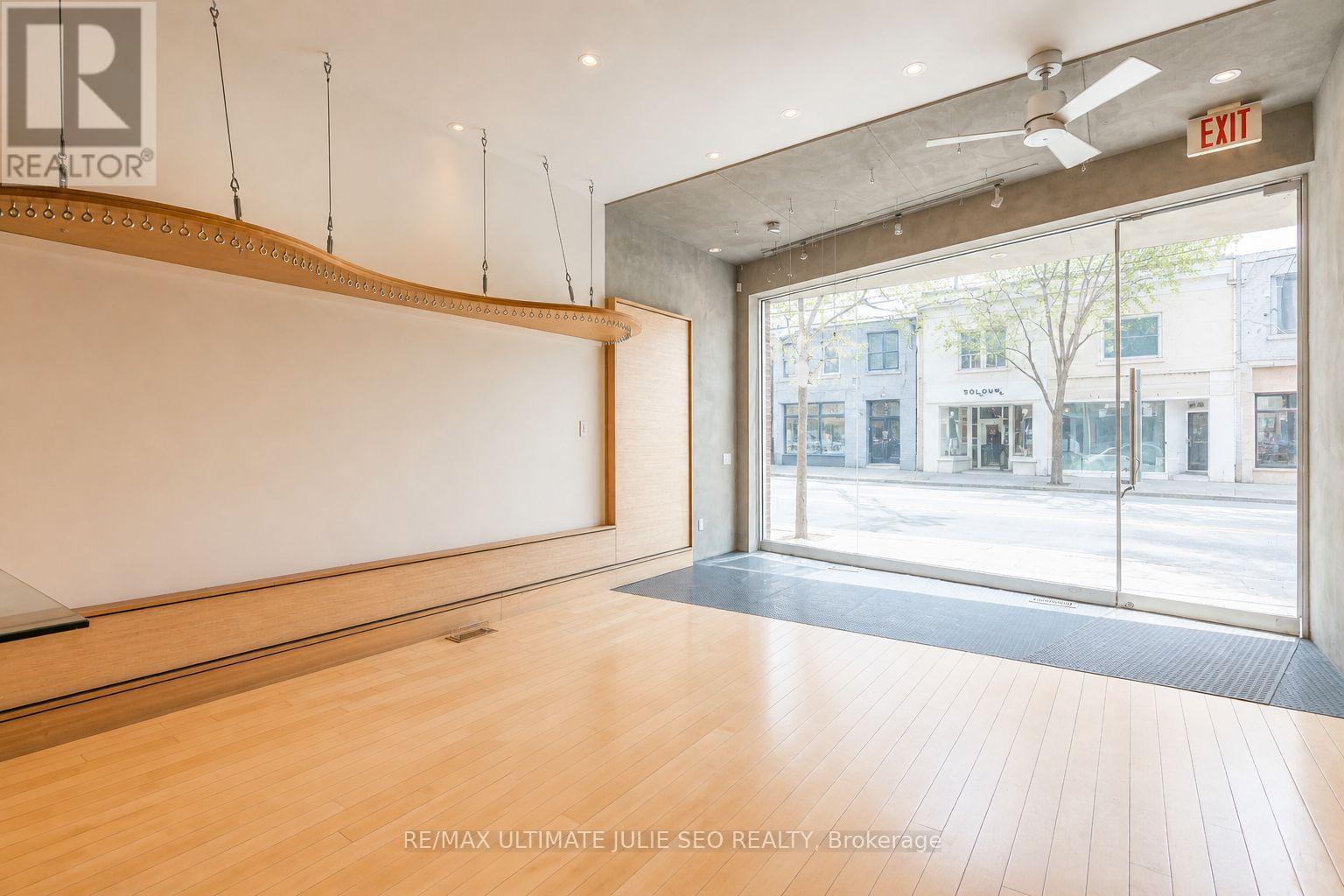 Main Floor - 812 Dundas Street W, Toronto, Ontario  M6J 1V3 - Photo 9 - C13076948